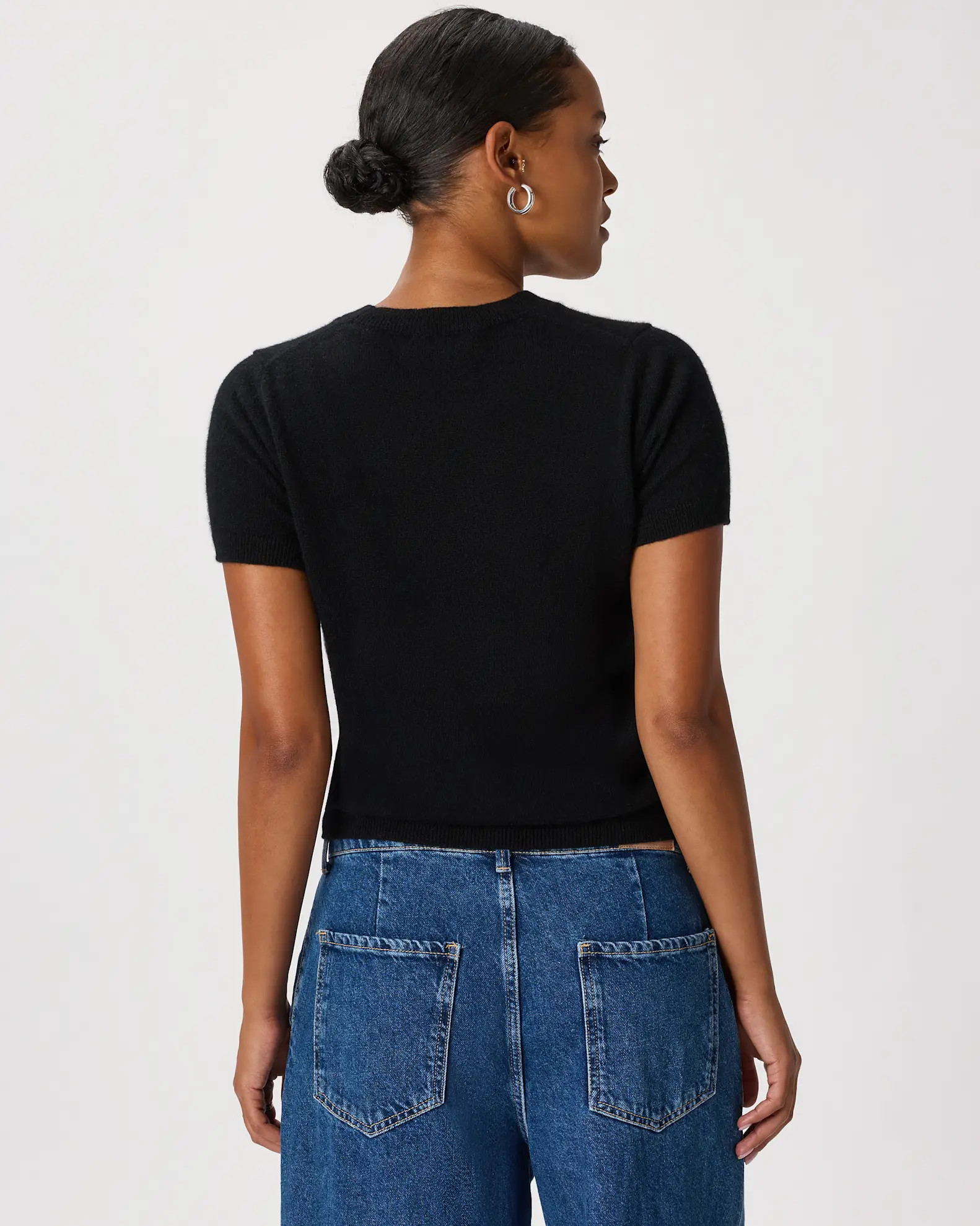 Cashmere Tee in Black | Quince