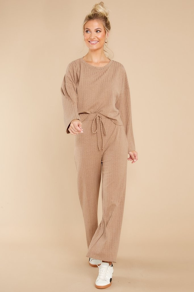 Feelin' The Breeze Taupe Top | Red Dress 