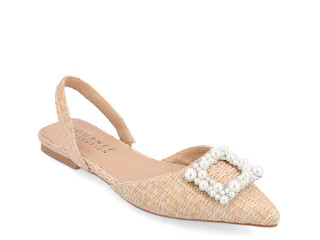 Journee Collection Hannae Flat | DSW