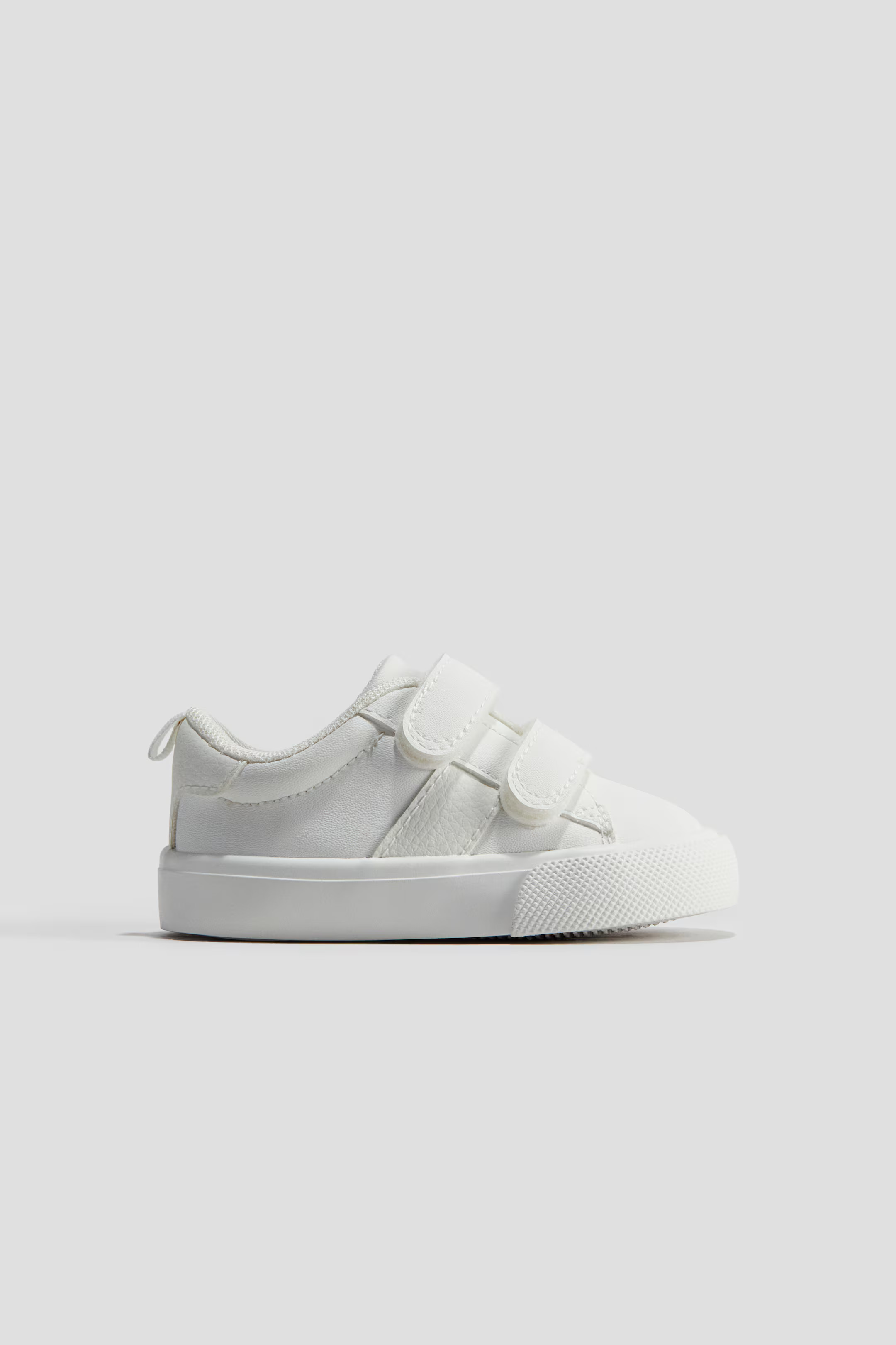 Sneakers | H&M (US + CA)