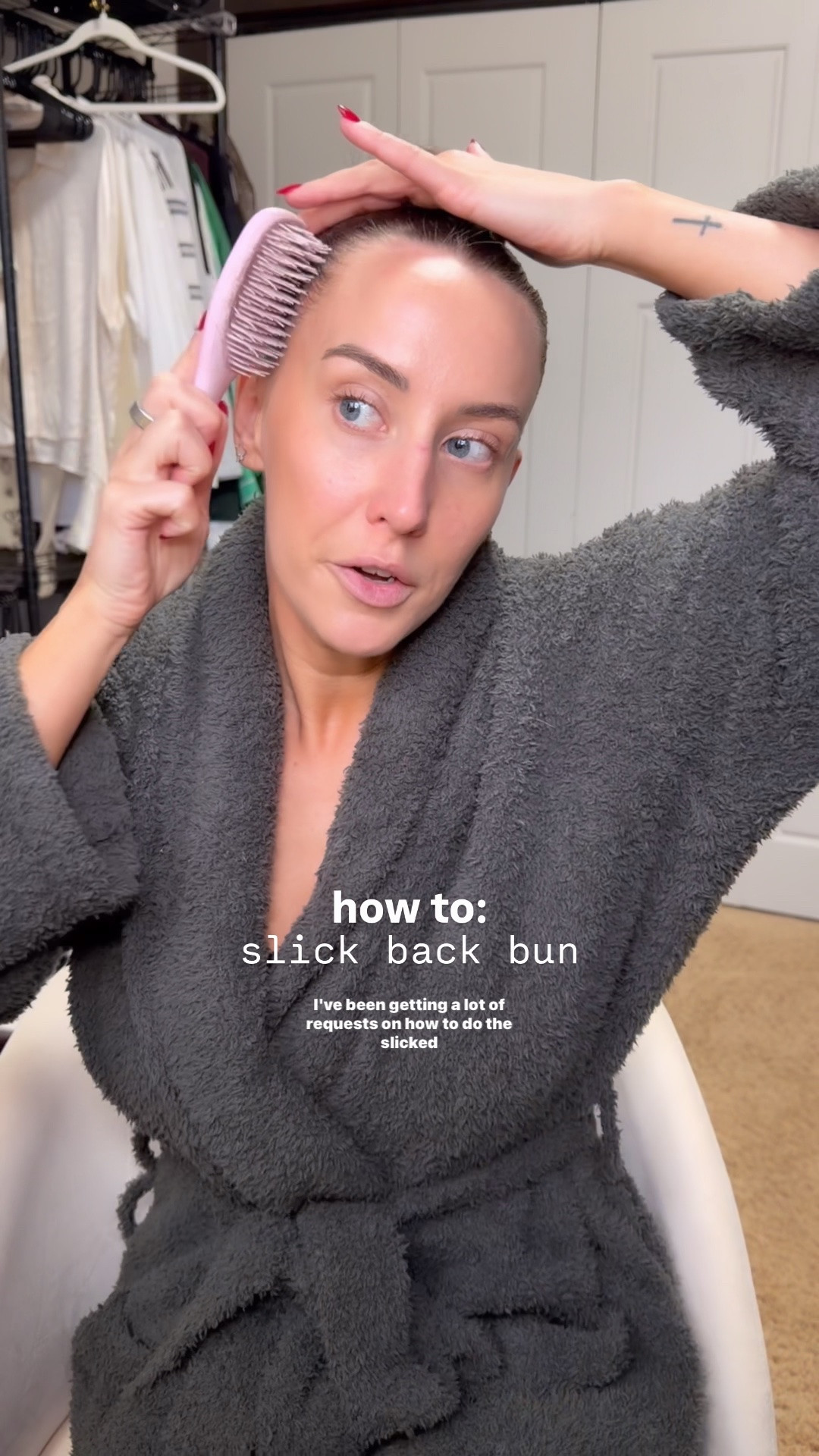 slick back bun tutorial 🥐

#LTKgrwm #LTKmomlife #LTKBeauty