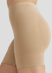 Seamless Solutions - Mid Waist Shaping Short w/ Rear Shaping | Yummie
