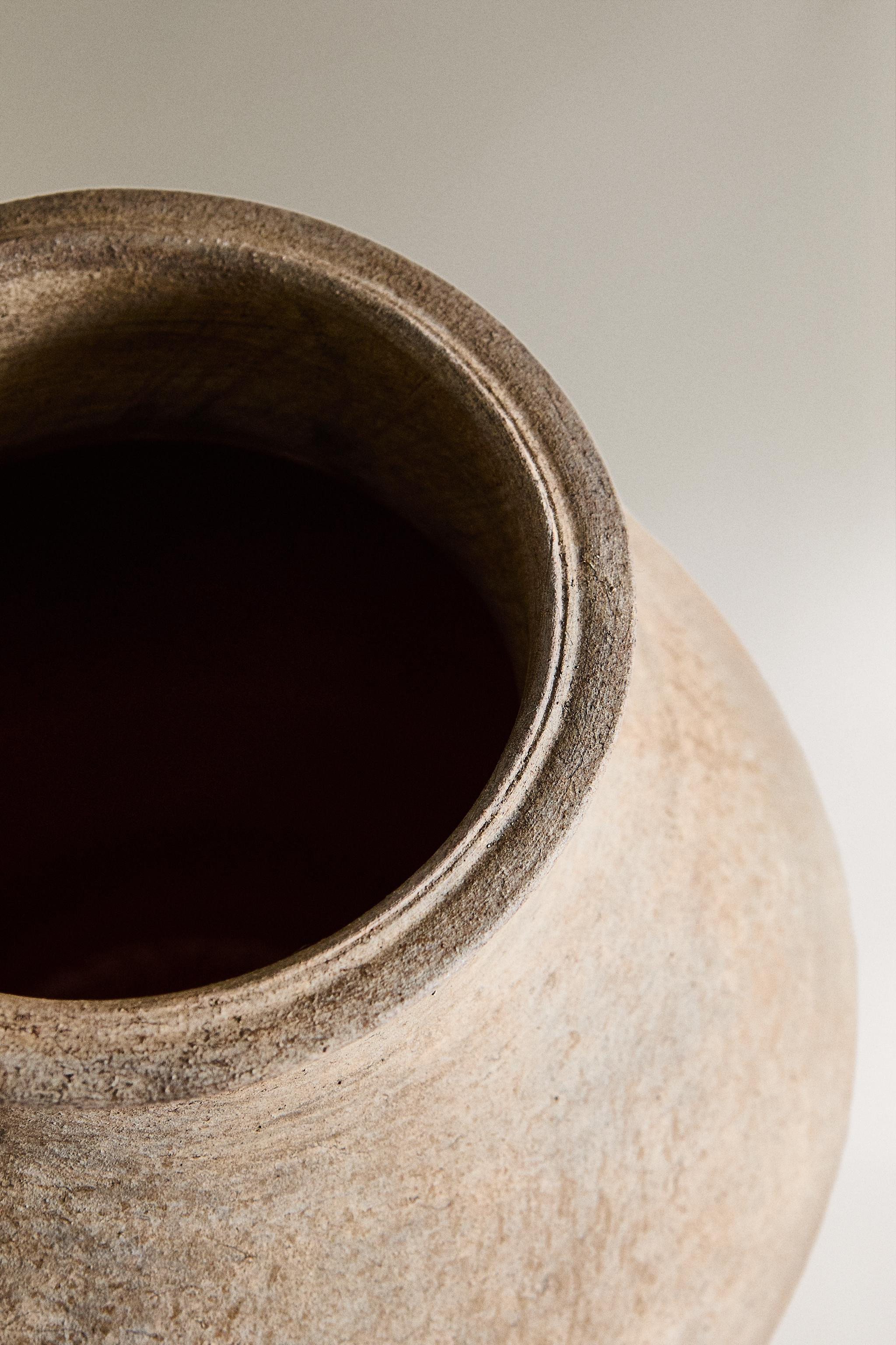 TERRACOTTA VASE | Zara US