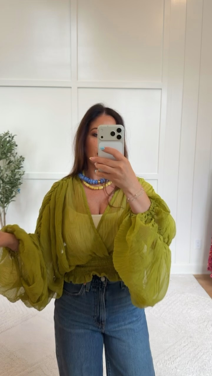 You found one of my favorite outfits lately!

Here’s the link to the Amazon blouse, my bestselling Levi’s, and everything else I’m wearing.

P.S. The Levi’s sell out in popular sizes all the time, so if yours is available I’d snag them while you can. 🫶 I’m in a size 28 I always size up one

#LTKootd #LTKmorningroutine #LTKdayinmylife
