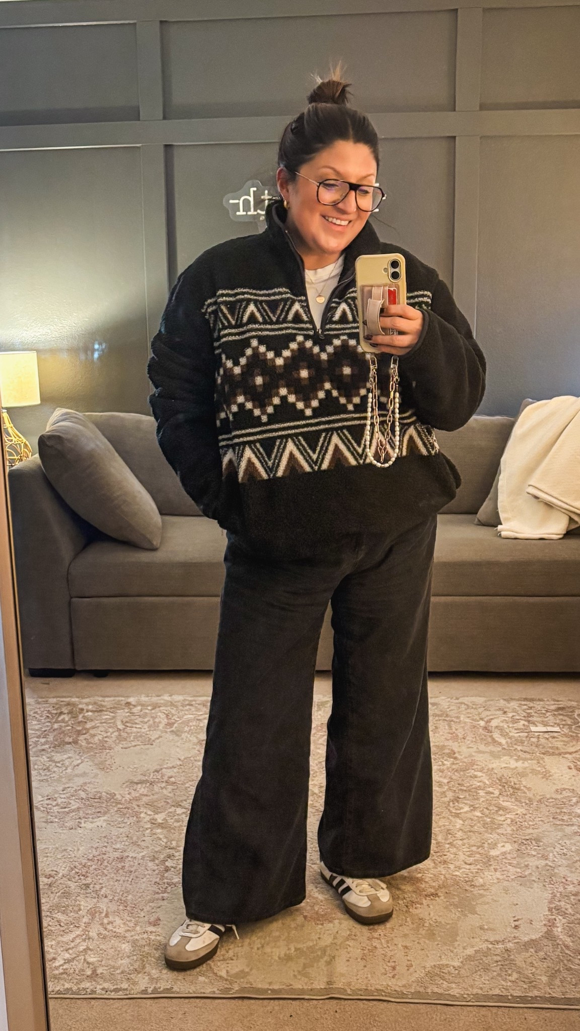 Old Navy men’s Sherpa pullover (XL)
GAP Factory wide leg jeans (33)
Adidas Sambas


#LTKMidsize #LTKOver40 #LTKSaleAlert