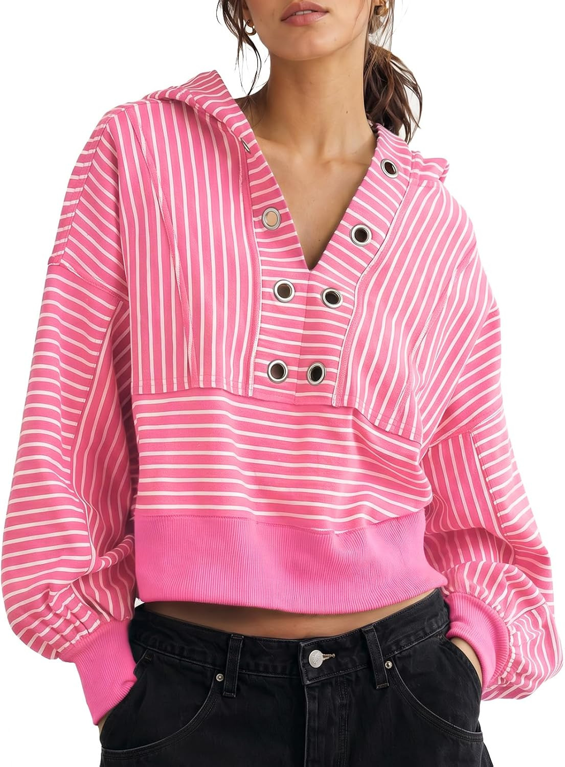 Fisoew Womens Cropped Hoodies V Neck Oversized Sweatshirts Pullover Tops | Amazon (US)