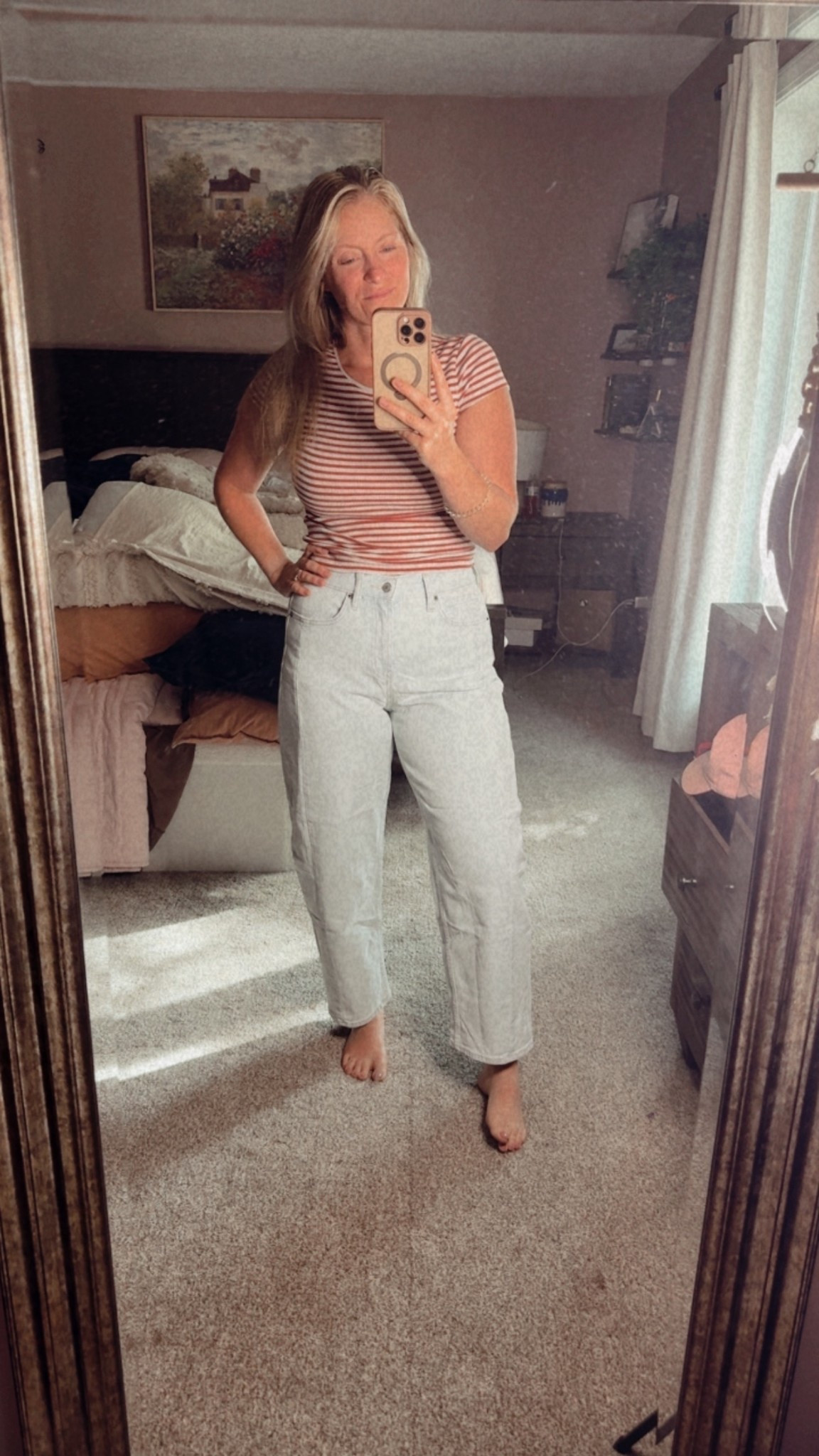 Barrel leg jeans + a classic T  

#LTKFindsUnder50 #LTKMidsize