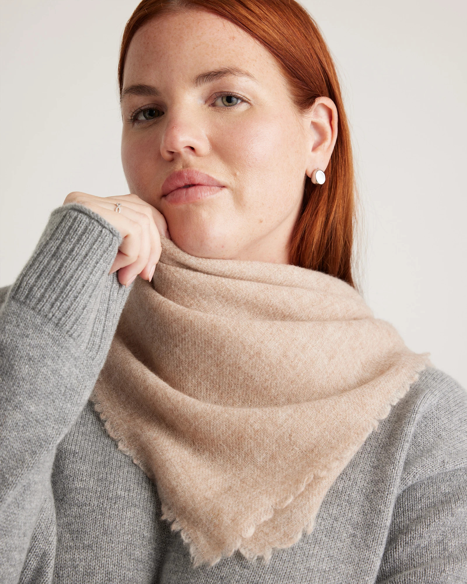 Quince | Women's Mongolian Cashmere Square Scarf in Light Heather Grey | Quince