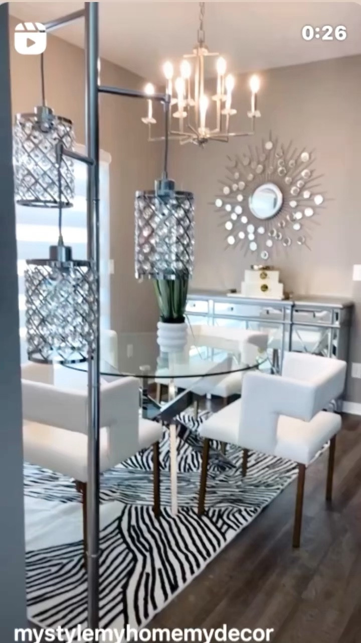 Dinning room rug and decor 

#LTKstyletip #LTKFind #LTKsalealert