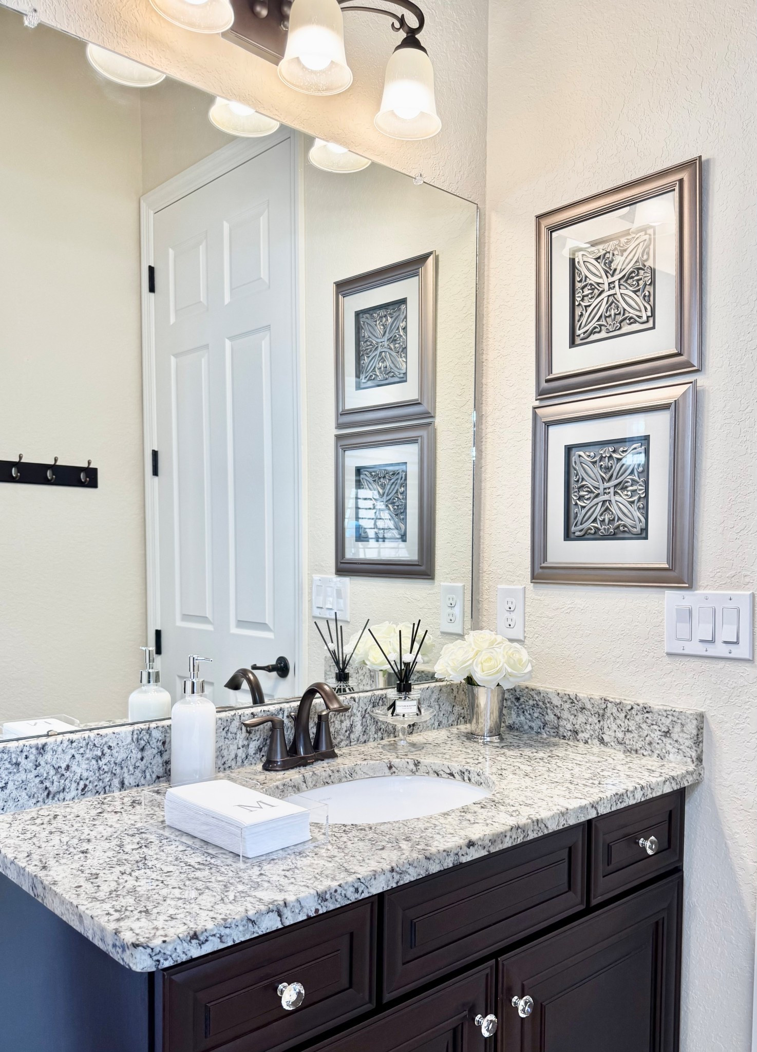 Beautiful & affordable bathroom accessories from Amazon!

Home Decor | Amazon Home 

#LTKHome