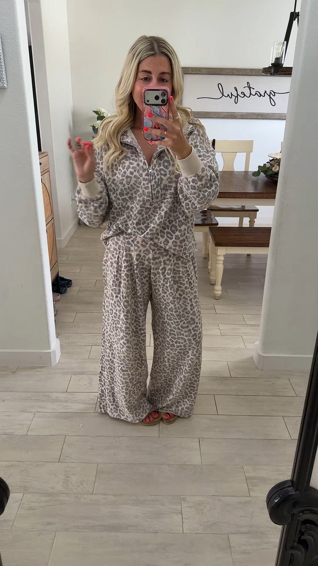 @Aerie leopard matching set!
Xxs sweater 
Xs short trouser pants 
Sandals tts

#LTKSaleAlert #LTKootd