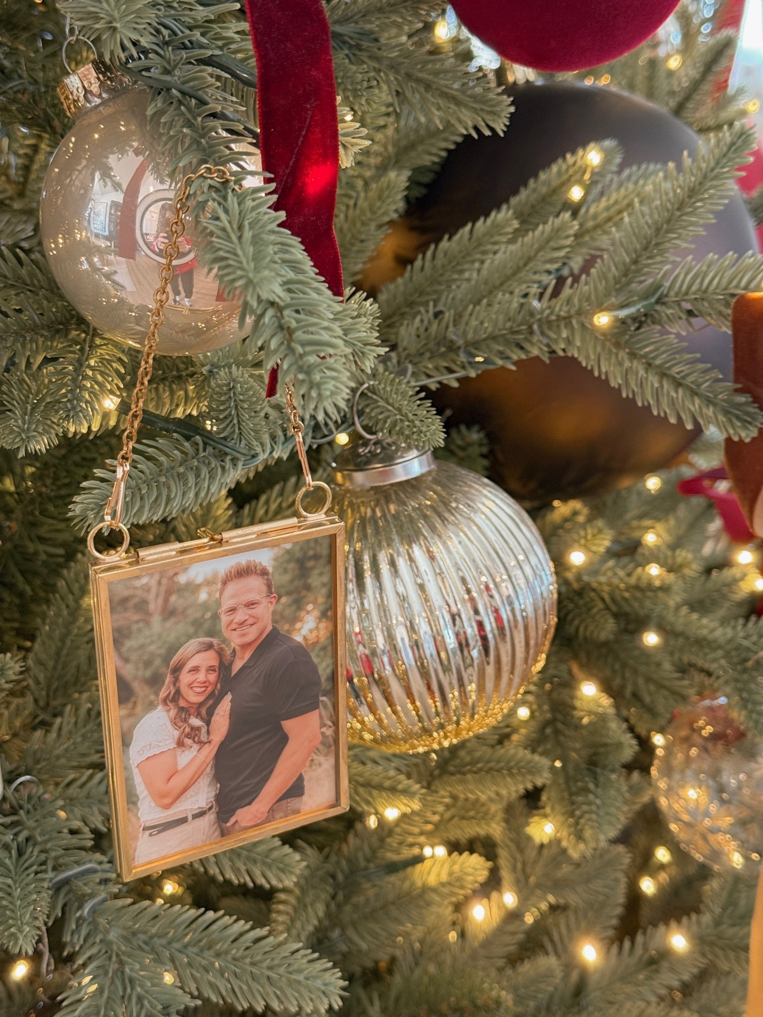 Turning memories into the sweetest Christmas keepsakes. I used my Liene photo printer to print mini photos and slipped them into these glass frame ornaments for the quickest, cutest holiday craft.
It’s such an easy way to personalize your tree with family moments, kid photos, pet pictures, or vacation memories.
Fast, high-quality prints, a simple DIY with big impact, and the perfect touch for meaningful gifting or decorating. A quick craft that looks so magical on the branches.

#LTKGiftGuide #LTKstorytime #LTKHoliday