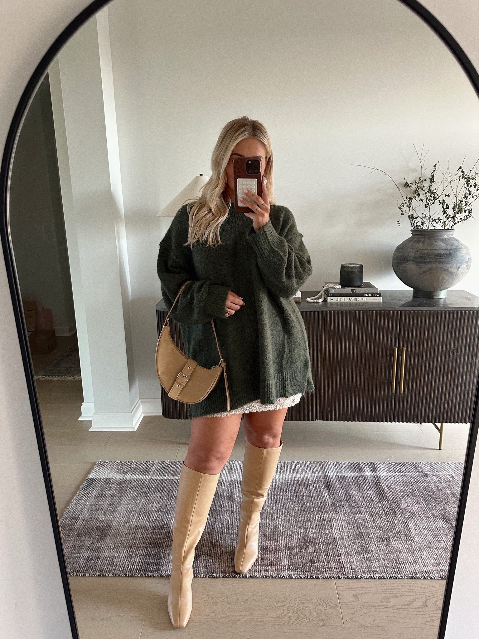 The perfect oversized sweater& it’s on sale👏🏼 I am in a medium / I styled two different ways / swipe to see the second look #sweater #kelclight #oversizedsweater 

#LTKmidsize #LTKstyletip #LTKsalealert