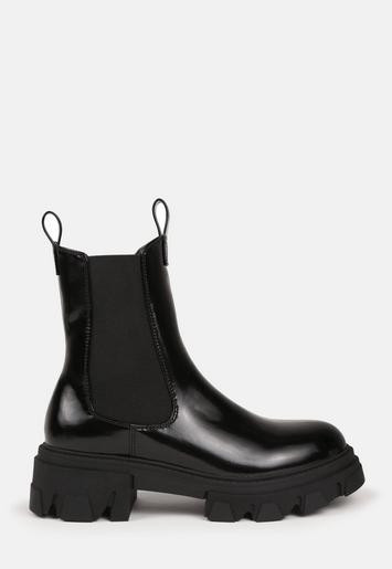 Missguided - Black Chunky Sole Pull On Boots | Missguided (UK & IE)
