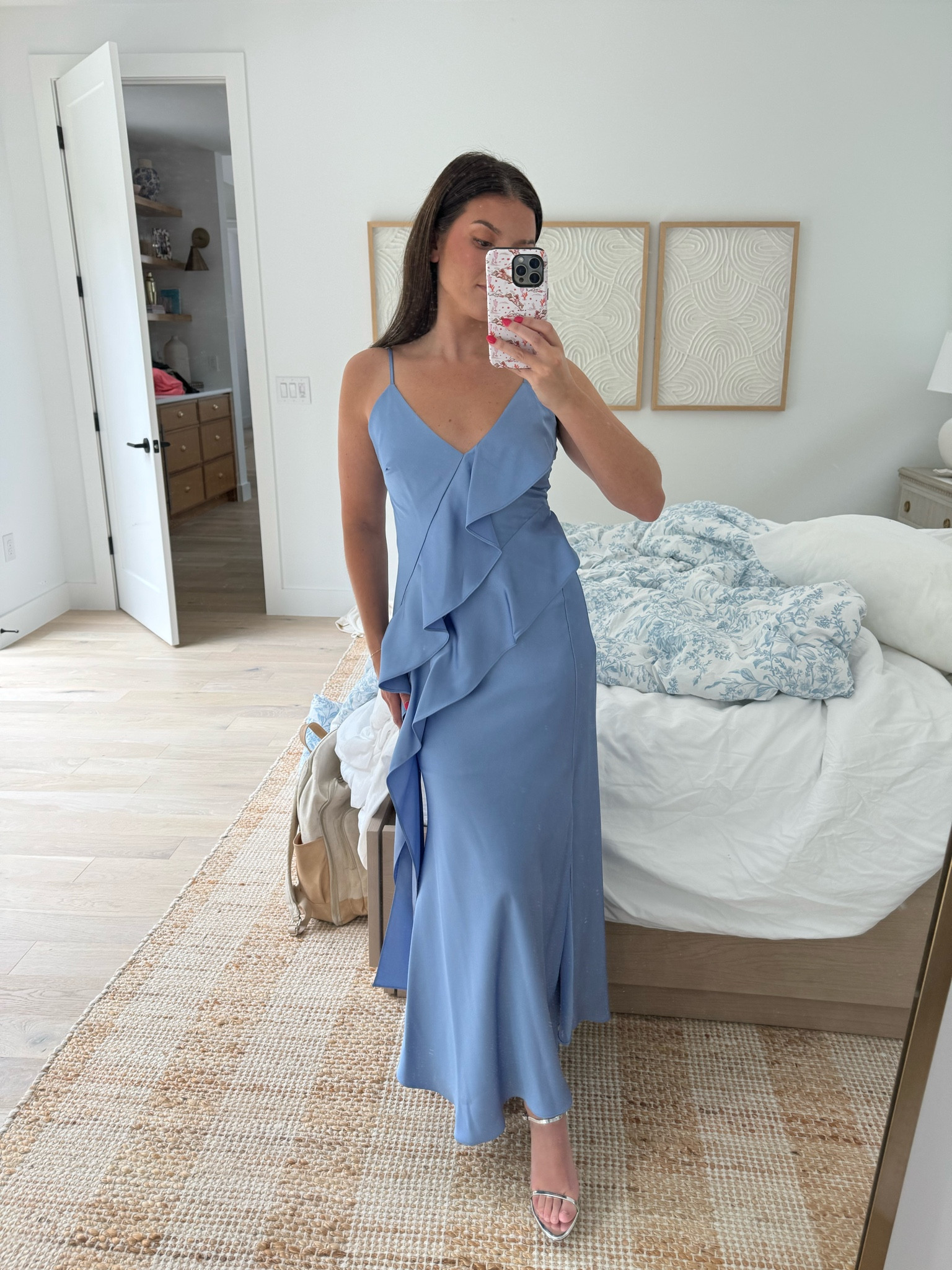 Wearing xs! Thicker material satin with double lining & adjustable straps, slightly assymetrical hemline 