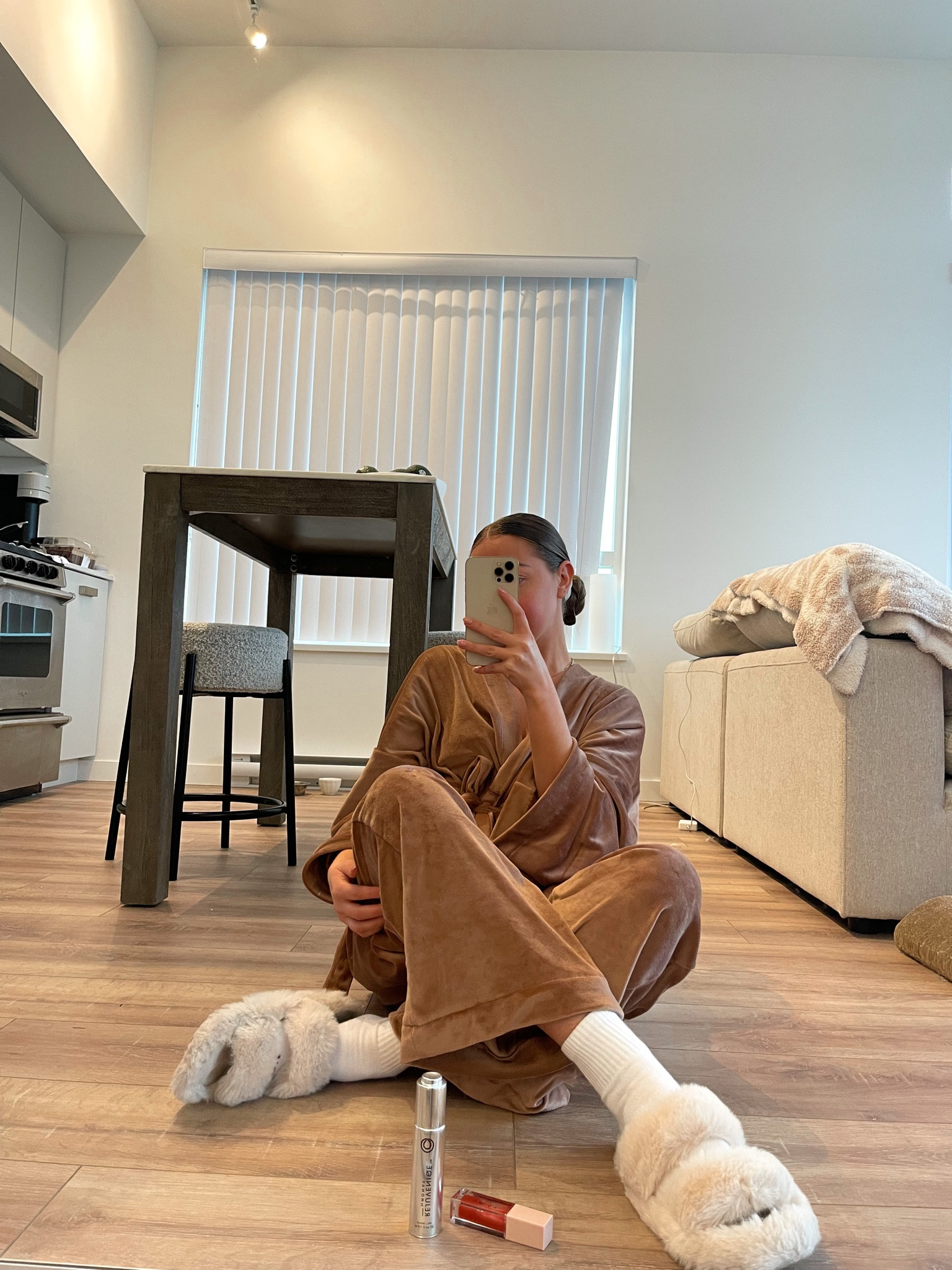 cozy but keep it aesthetic 🐻🤎 #skims

#LTKfit #LTKFind #LTKU