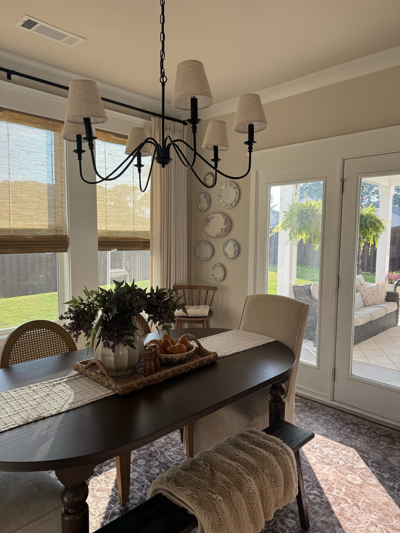 My dining space is complete and I’m OBSESSED!

#LTKHome #LTKSeasonal #LTKvlog
