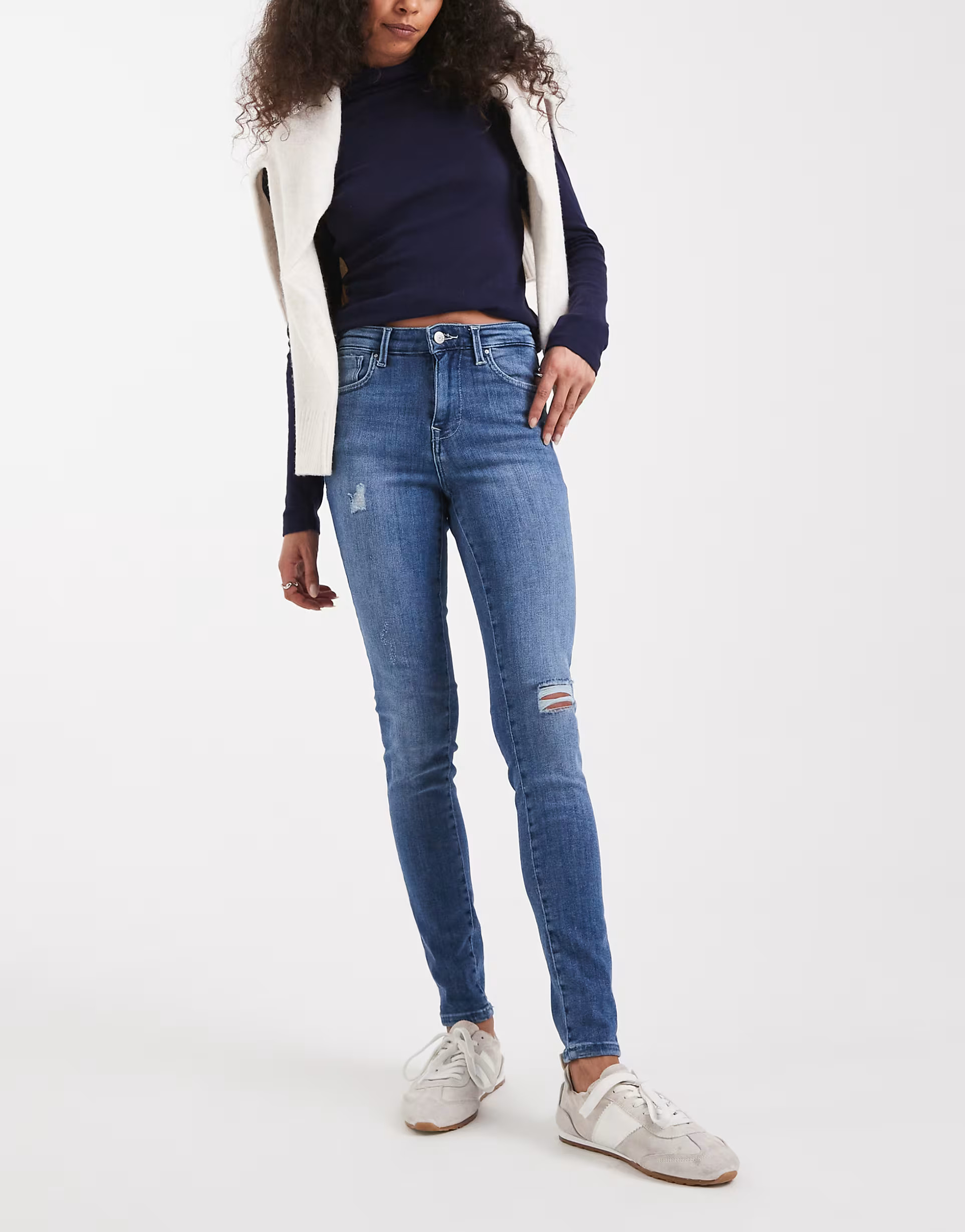 ONLY – Skinny-Jeans in Mittelblau mit Push-up-Effekt | ASOS (Global)