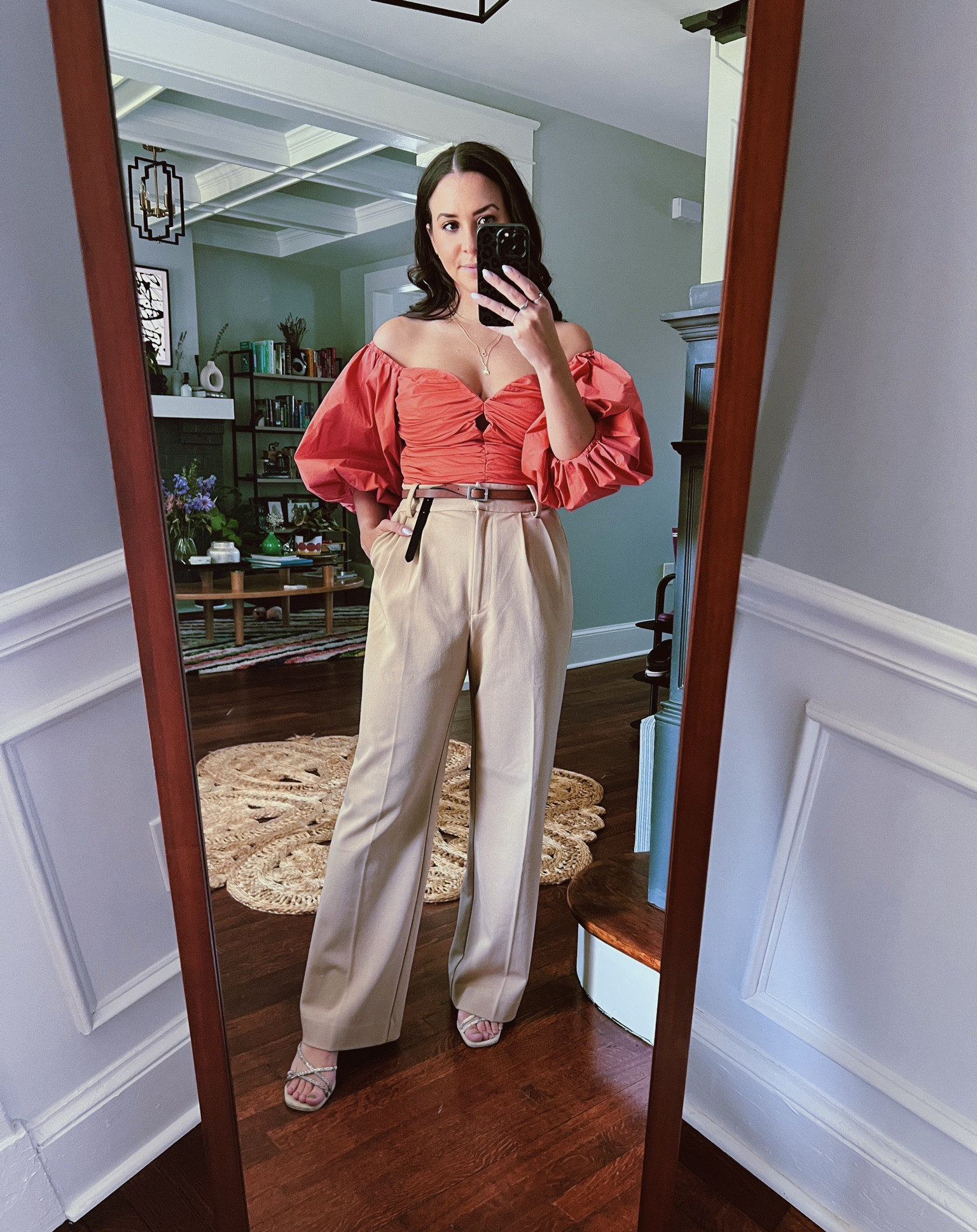 Date night outfit.

Trousers. Off the shoulder top. Fall outfit. Tan pants. 

#LTKSeasonal #LTKstyletip #LTKFind