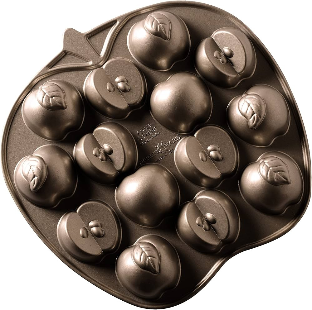 Nordic Ware Apple Slice Cakelet | Amazon (US)