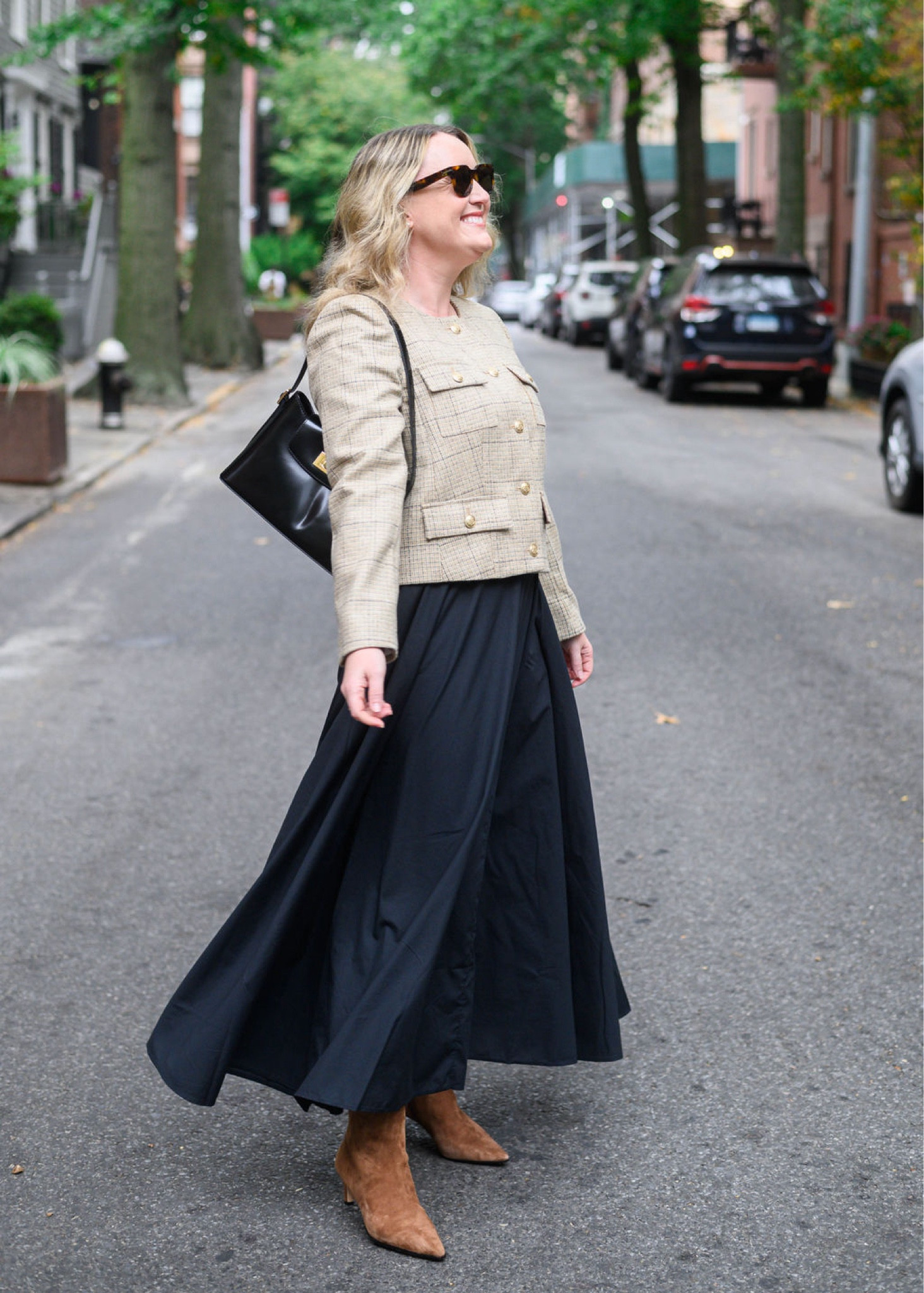 J.crew fall outfit
Plaid lady jacket (size 8)
Full skirt dress (M)
Suede ankle boots
Shoulder bag

Ad 

#LTKSeasonal