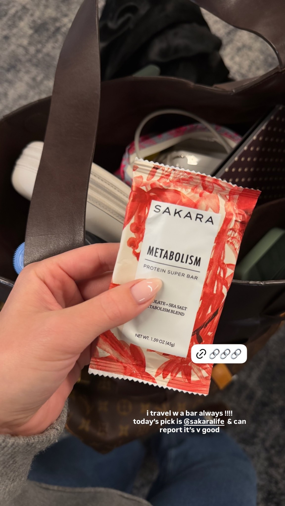i travel w a bar always !!!!
today’s pick is @sakaralife & can report it’s v good

#LTKActive #LTKfoodie #LTKdayinmylife