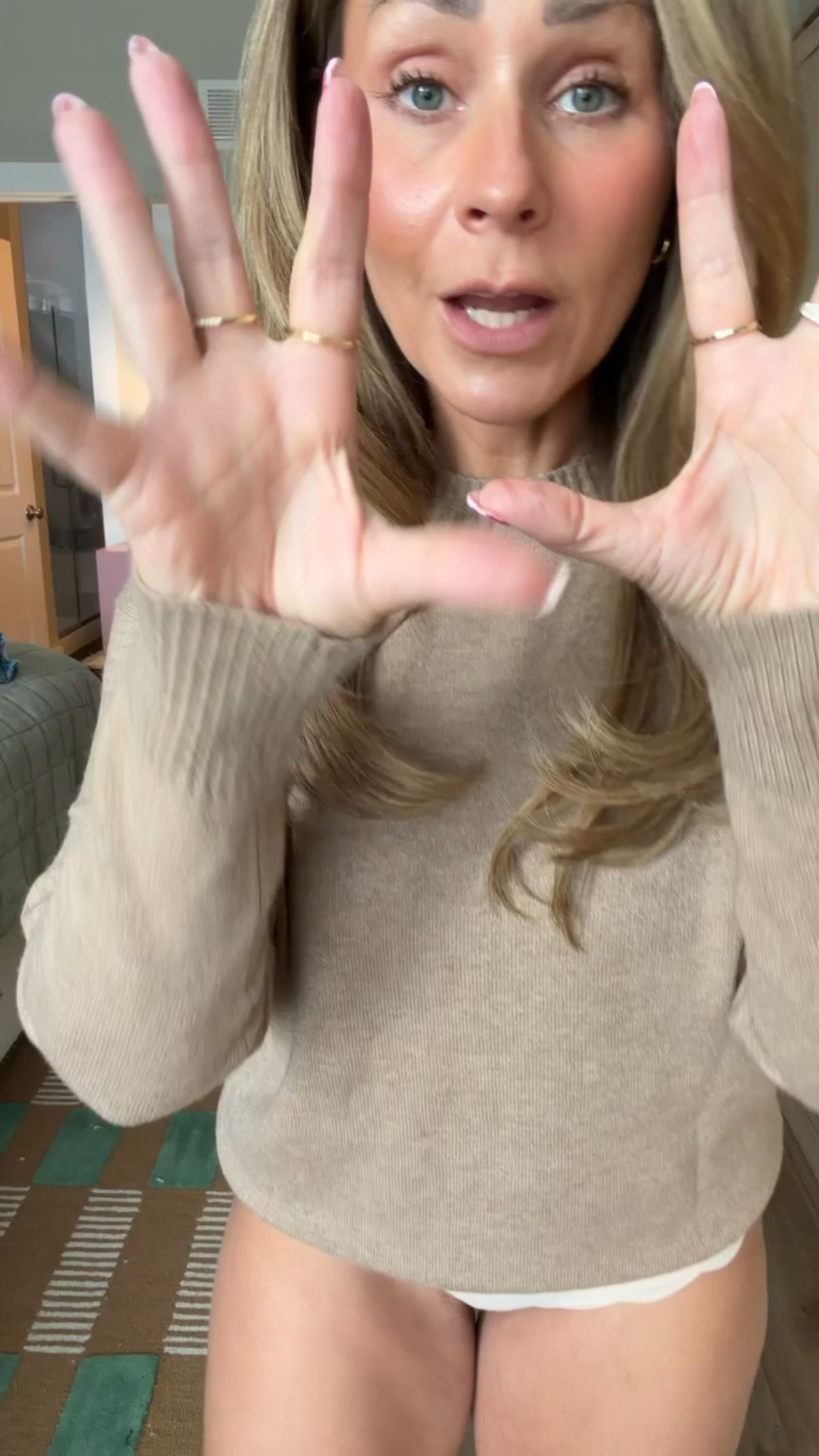 I tested the viral GAP denim so you don’t have to — heels, sneakers, snowbanks ❄️… they passed every test. They’re on sale, so honestly… what are you waiting for?