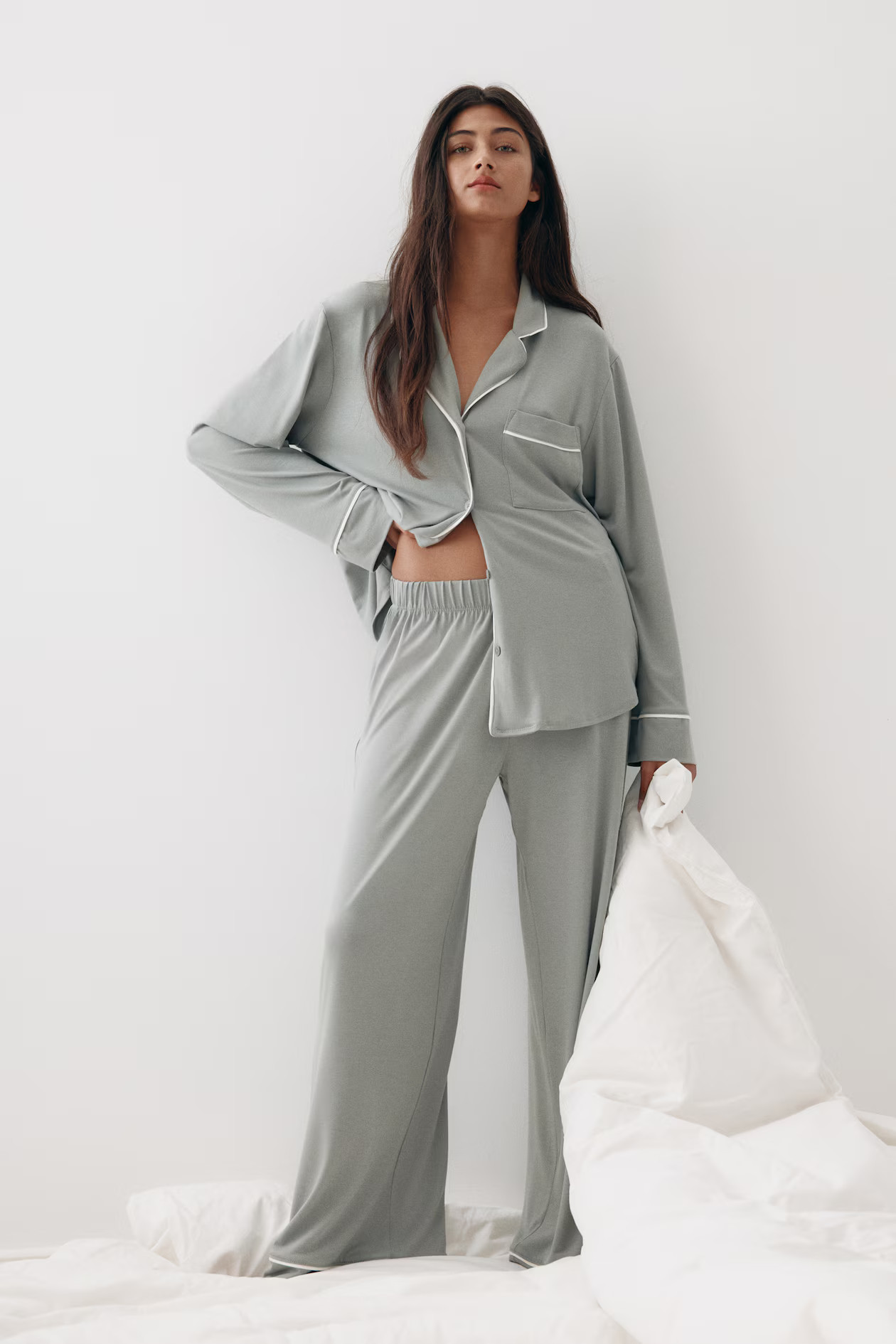 Viscose-blend pyjamas | H&M (UK, MY, IN, SG, PH, TW, HK)