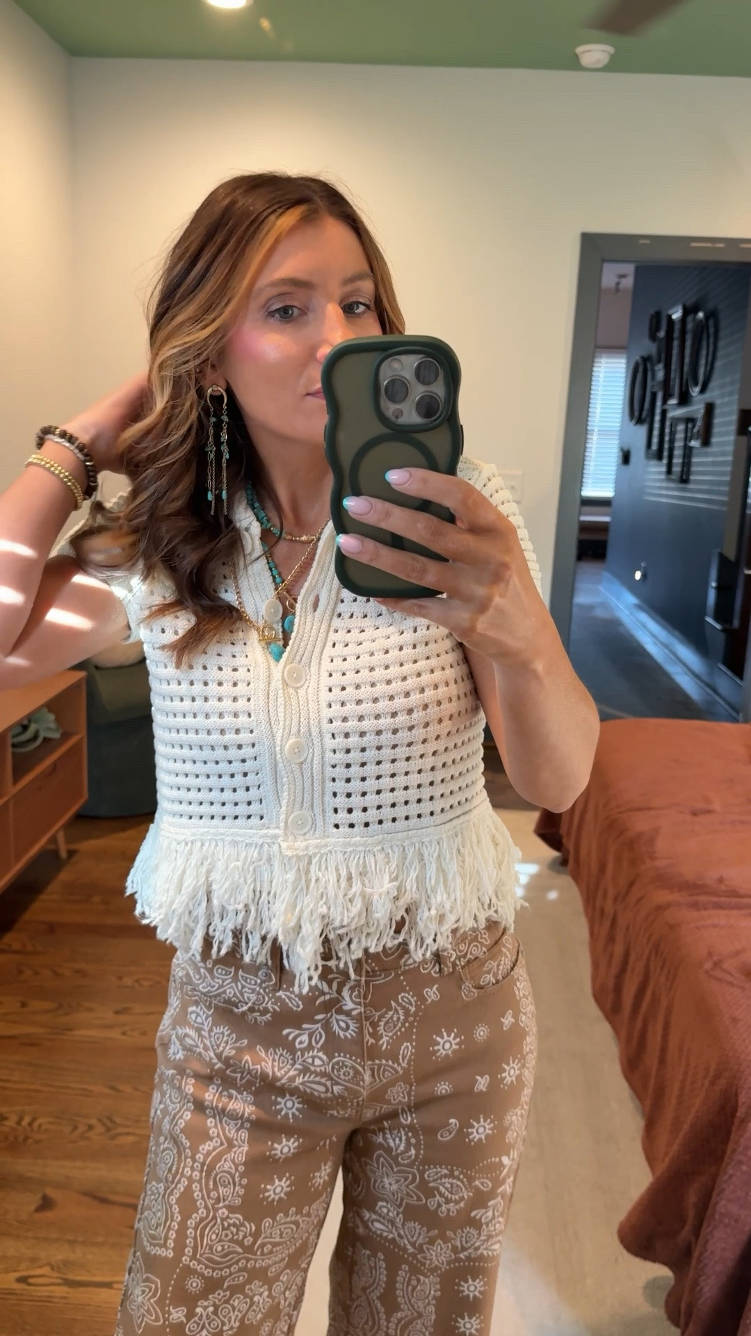 What I wore out in Nashville!

Crochet top (petite small)
Bandana print jeans (4)
Turquoise jewelry 

Casual outfit, spring outfit, western outfit, easy outfit, wide leg jeans

#LTKootd #LTKSaleAlert #LTKSeasonal