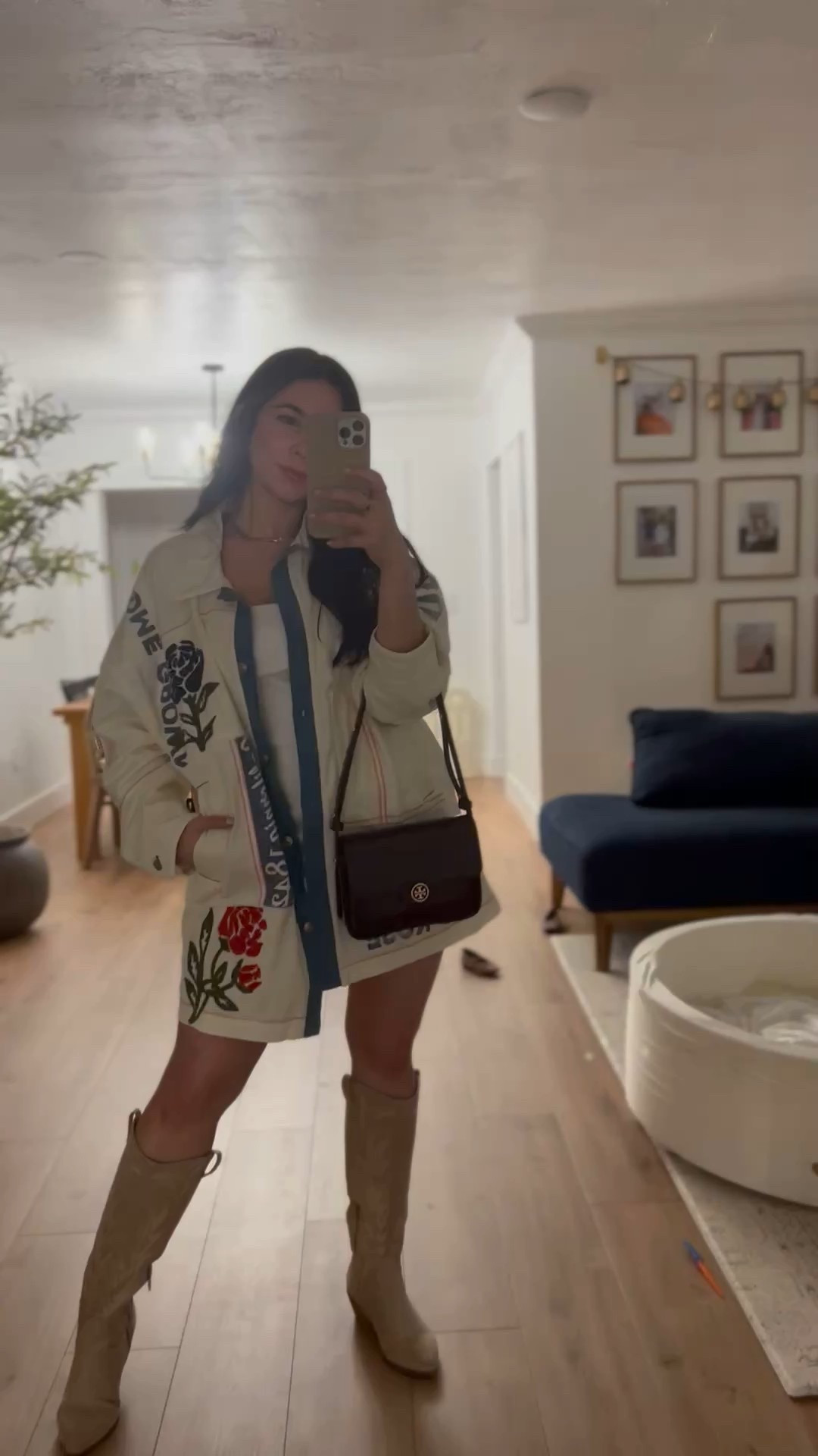 When a staple piece becomes a statement piece! 

I love having a denim jacket to throw over an outfit, but this jacket is serving the look. The floral detailing on this white denim jacket is everything!!

#LTKPetite #LTKFindsUnder100 #LTKStyleTip