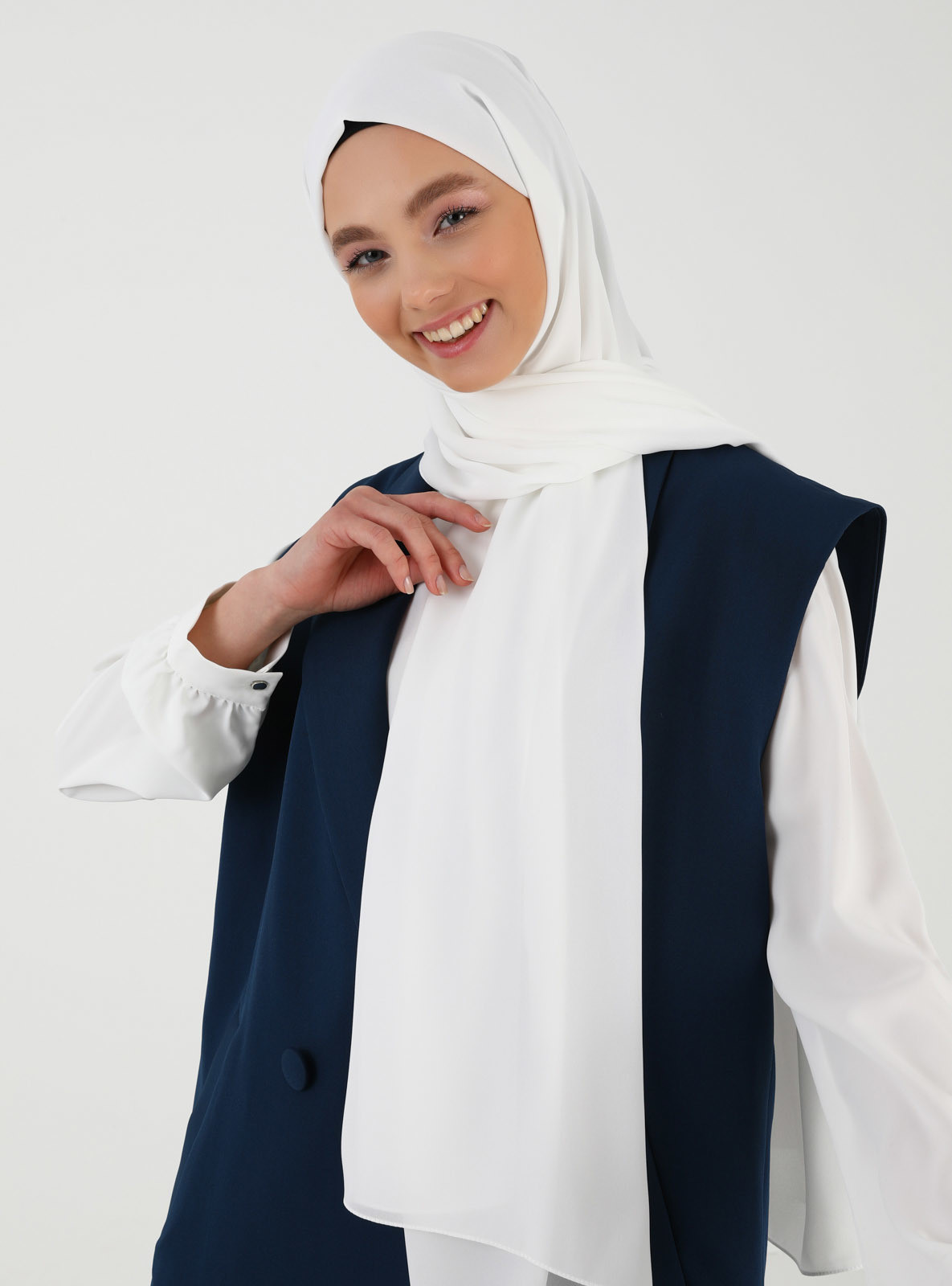 Crepe Shawl White | Modanisa (US)