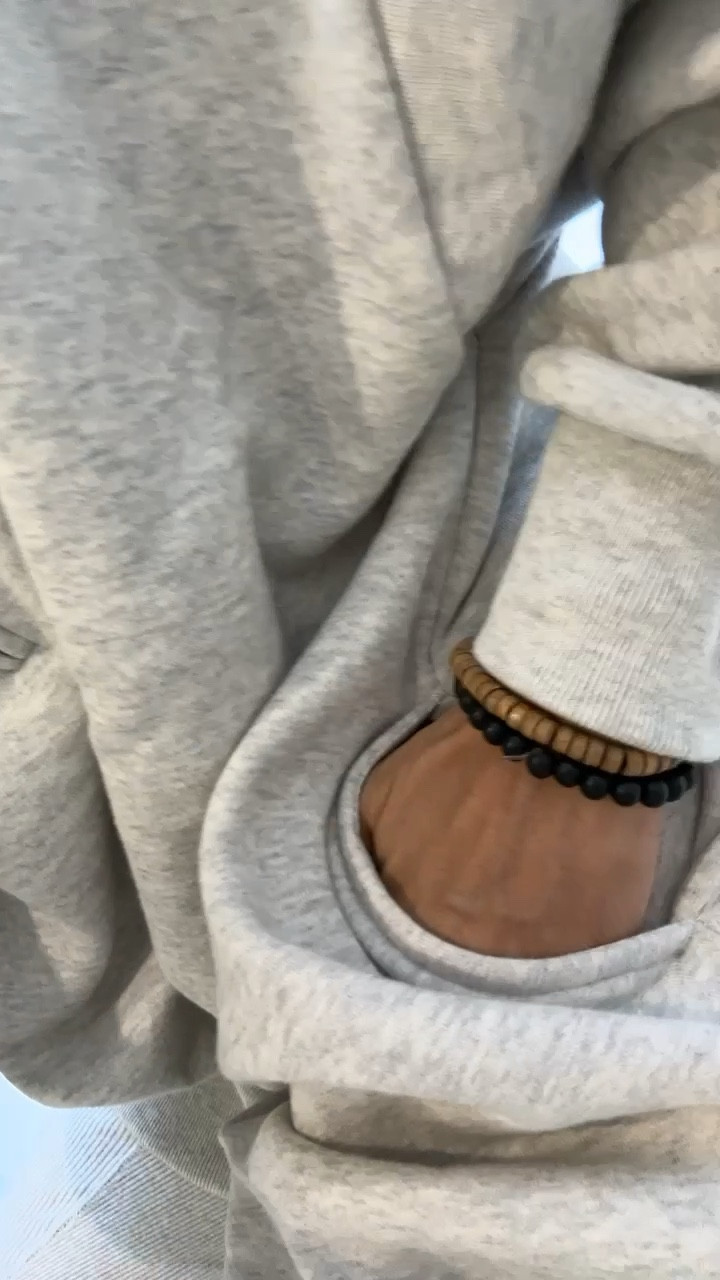 Such a cozy and comfy lounge set! Absolutely love this color 😍

#Momlife #momstyle #cozyset #tkee #oversizedsweatshirt #sahmlife #winterstyle #casualwear #loungewear #warmclothes #winteroutfit #cozyoutfit #comfy #neutralstyle #neutral #minimaliststyle #indianmomblogger #indianmommyblogger #torontoblogger #torontobloggers #torontomom 

#LTKGiftGuide #LTKover40 #LTKSeasonal