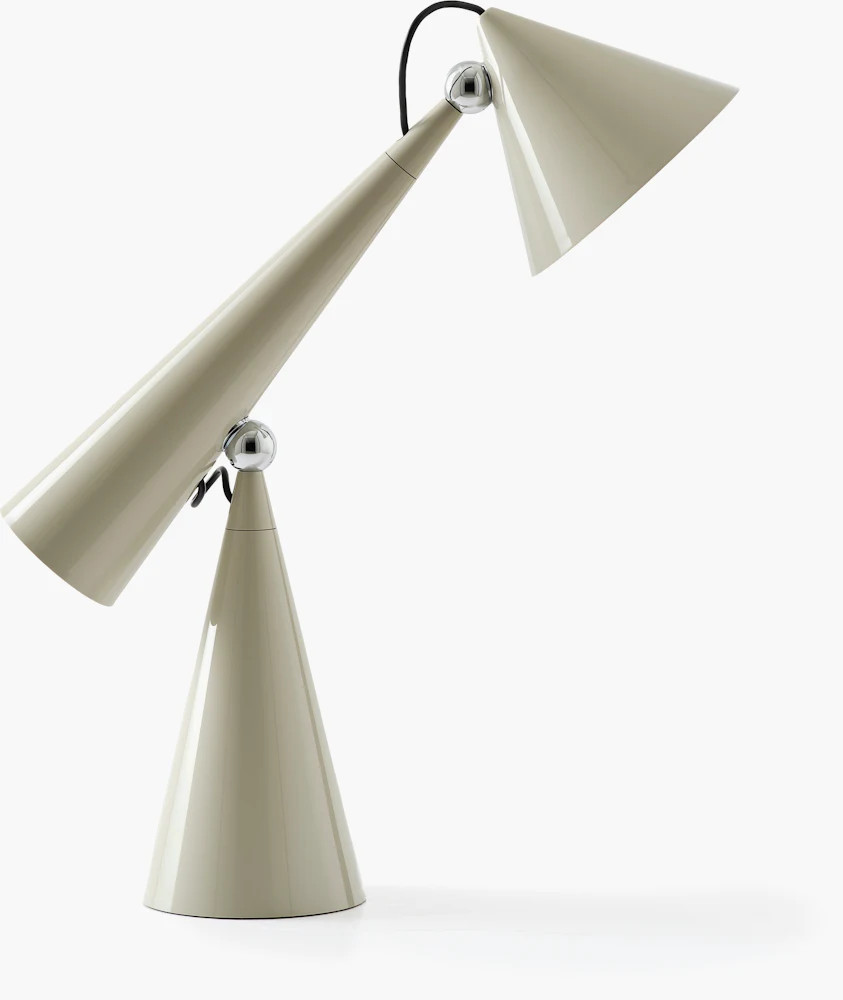 Pose Task Light | Design Within Reach