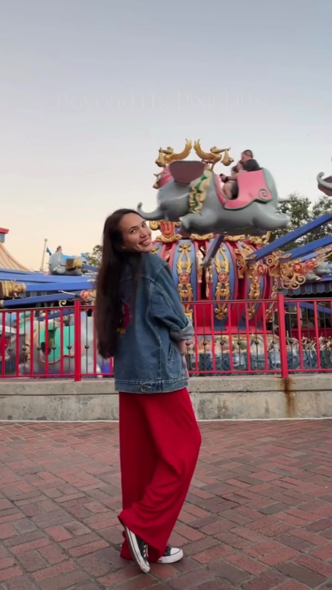 a little Magic Kingdom outfit moment I never got around to sharing ✨

#magickingdom #waltdisneyworld #disneyoutfit #disneyootd #disneystyle