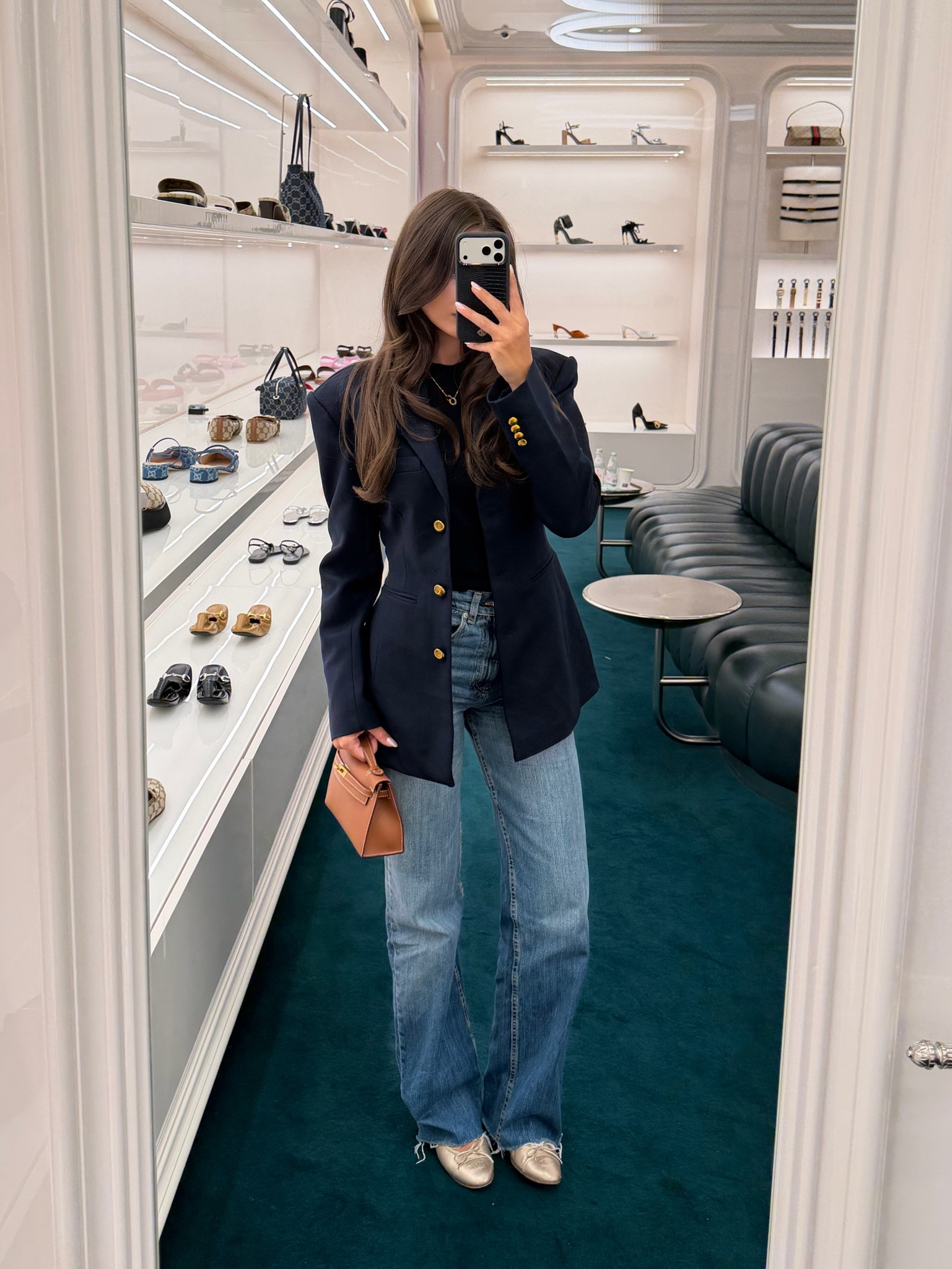 This blazer fits so good! 