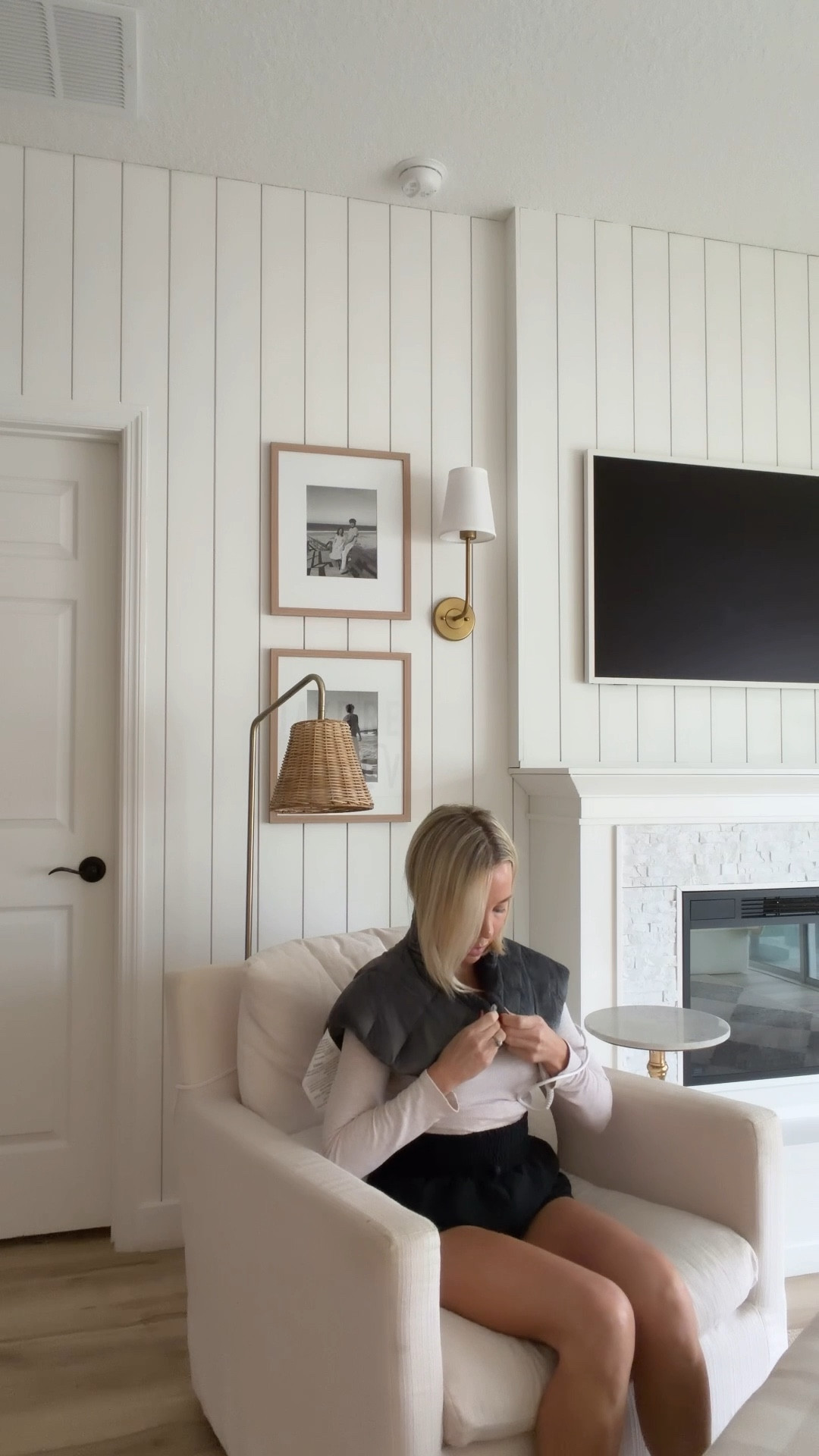 Weighted heating pad 👏🏼

#LTKSeasonal #LTKOver40 #LTKActive