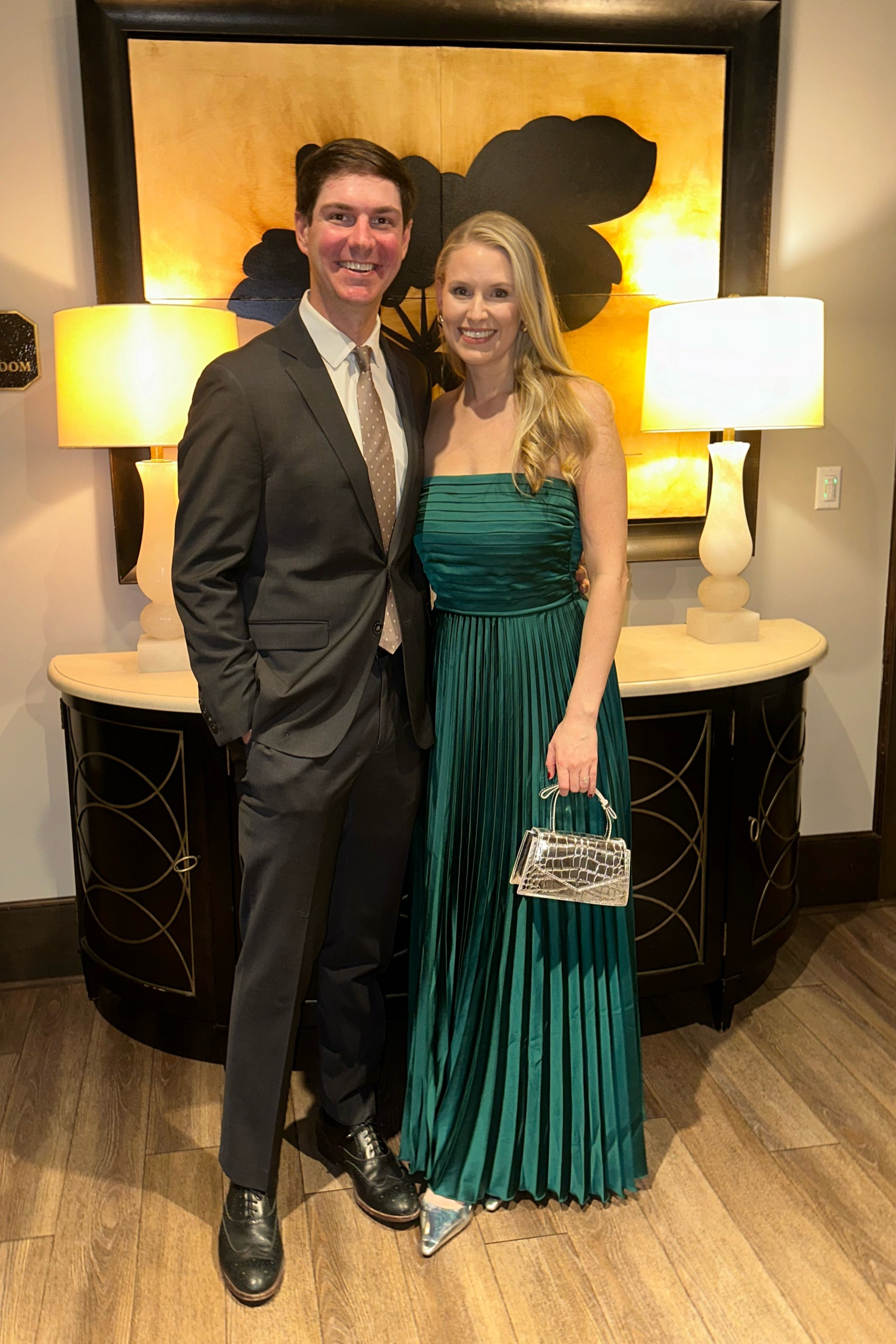 Formal dress
Black tie optional dress
Wedding guest dress
Holiday party dress