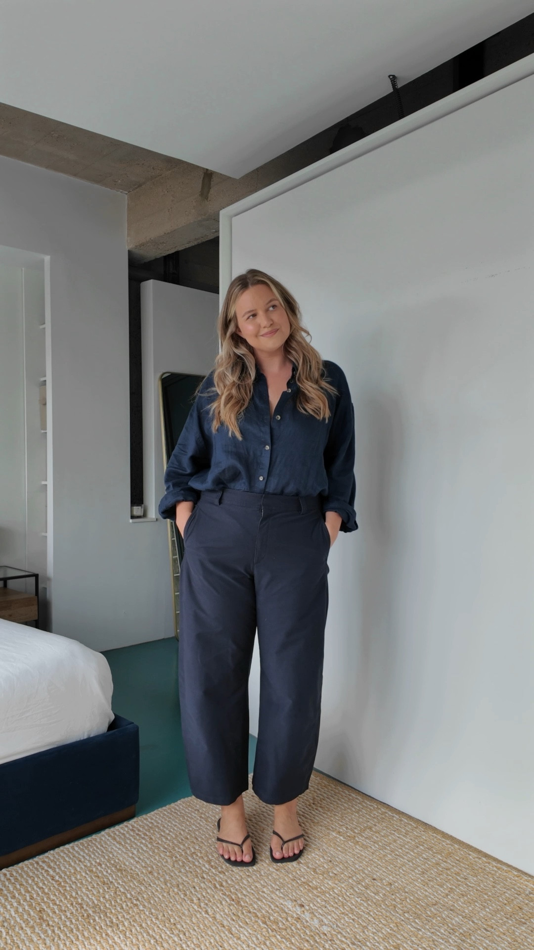 My lazy styling trick! 

Soho home robe
Uniqlo navy trousers XXL Reg
Navy H&M linen shirt - OOS dupes tagged
Haviana square toe flip flops
Hush stud belt L
RAYBAN wayfarer sunglasses
Tan suede bag Dune

#LTKeurope #LTKautumn #LTKmidsize