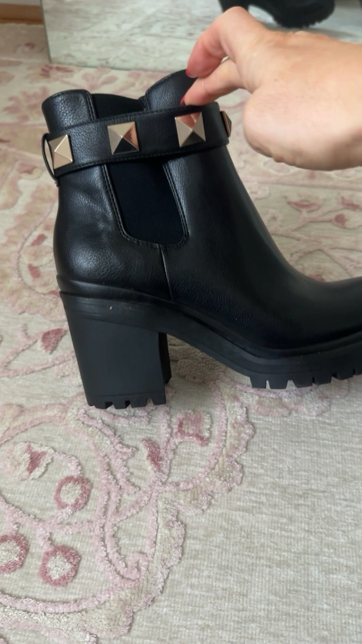 Cute booties 

#LTKfindsunder50 #LTKSeasonal #LTKshoecrush