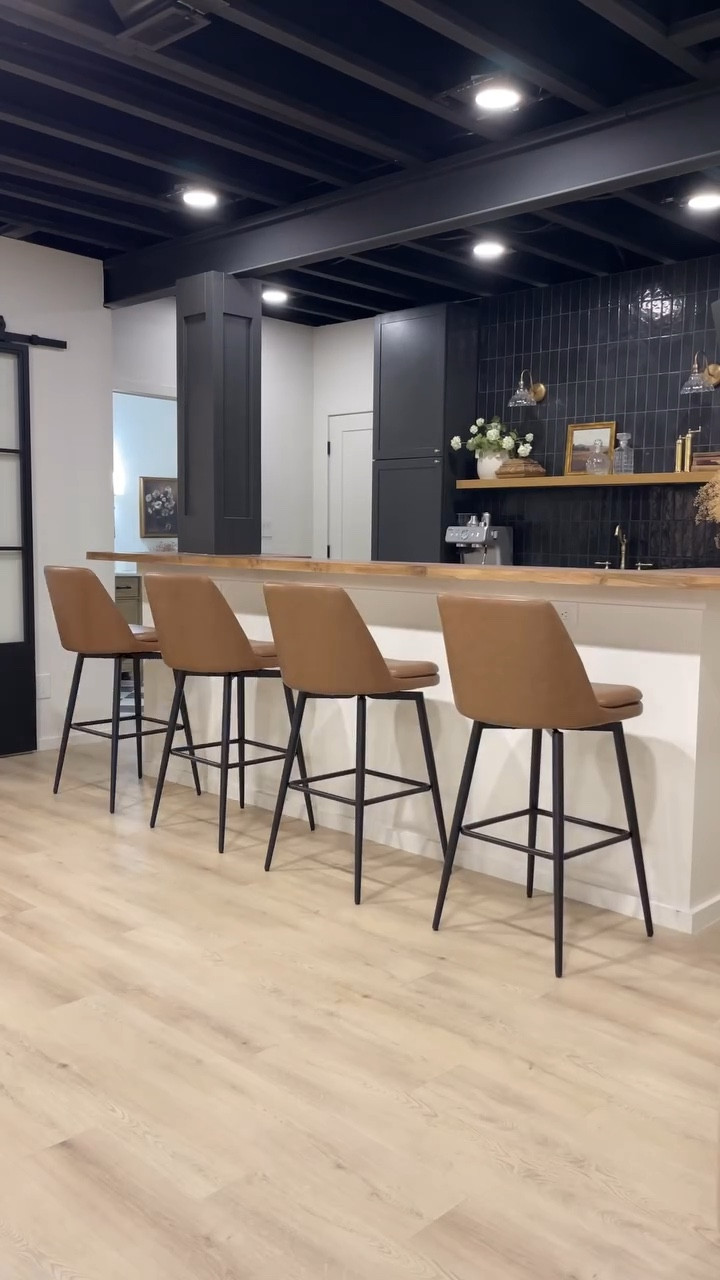 Do you need affordable bar stools? Look no further than these swivel bar stools from @chitaliving ! We have the saddle brown faux leather and love how comfortable and easy to clean they are! 

Home Bar
Island Stools
Bar Height
Affordable Home Decor 
Home Decor
Affordable Furniture
Faux Leather 
Leather Stools
Neutral Home
Moody 

#affordablehome #affordablehomedecor #homedecor #affordablefurniture #homefurniture #homeinterior #bar #homebar #basementbar #basement #basementdesign #homeinterior 

#LTKhome #LTKfindsunder100 #LTKstyletip