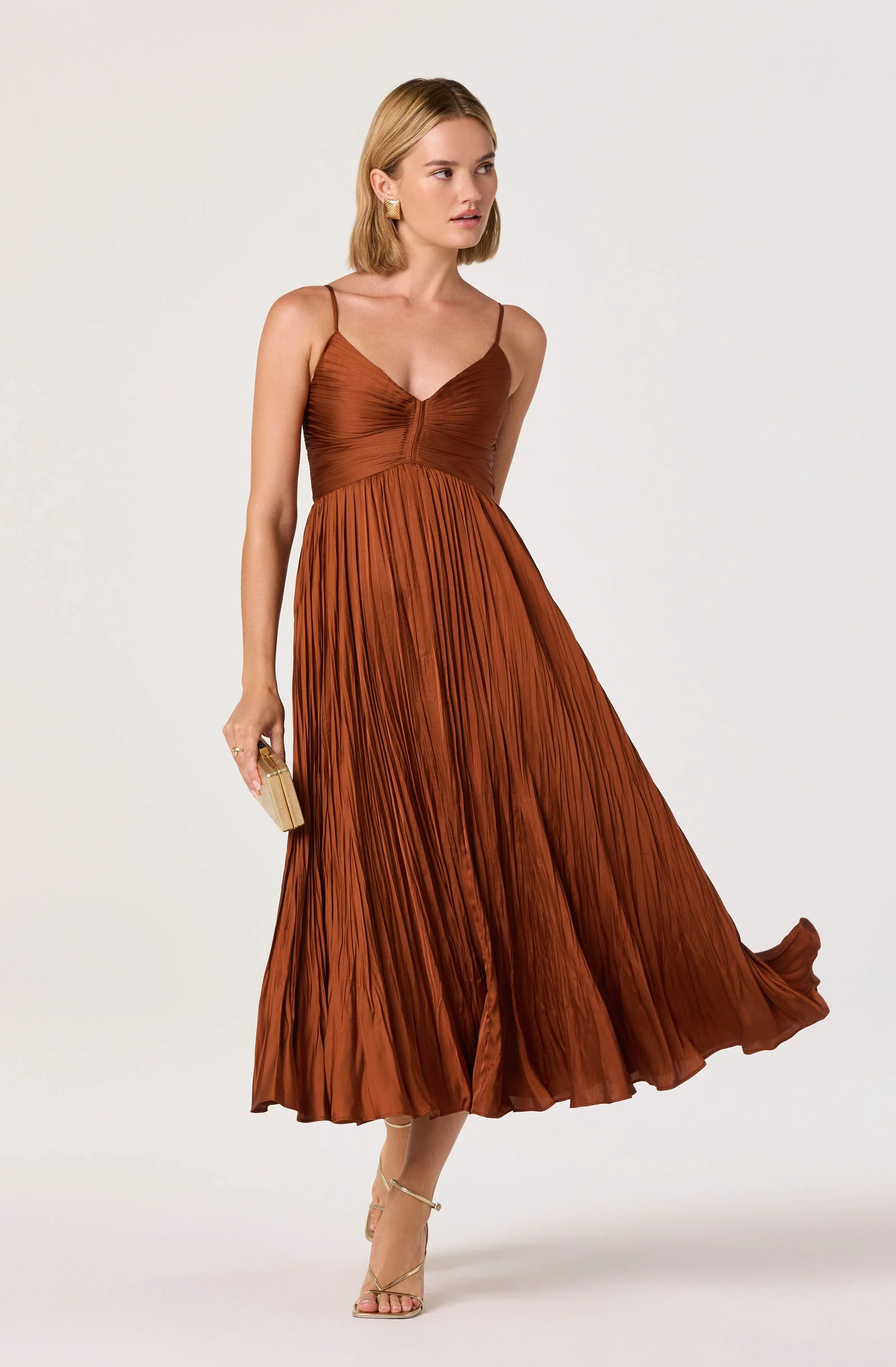 Maeve Pleated Midi Dress - Brown / L | ASTR The Label (US)