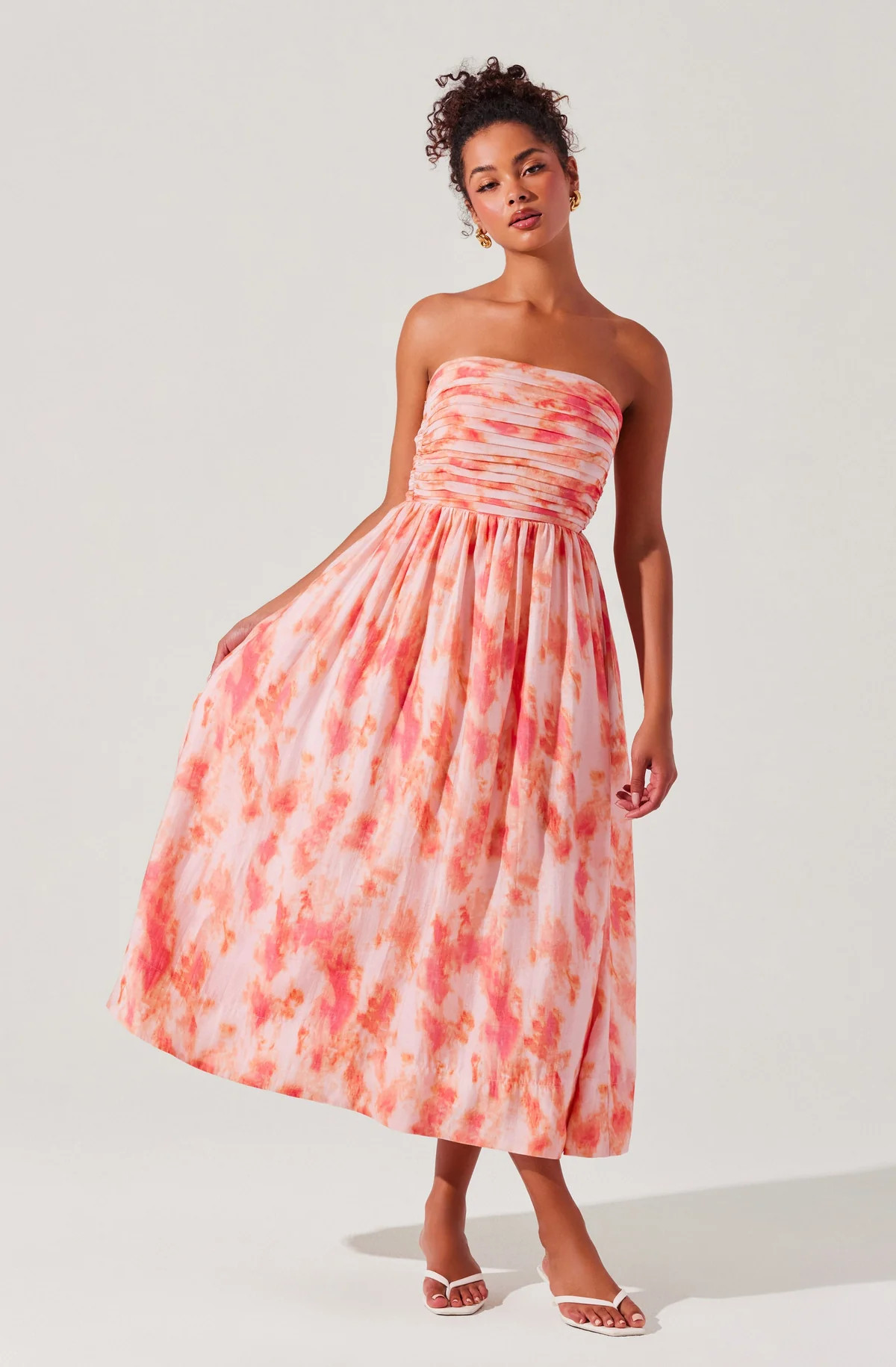 Aneesha Strapless Pleated Dress - Coral tie dye / XS | ASTR The Label (US)