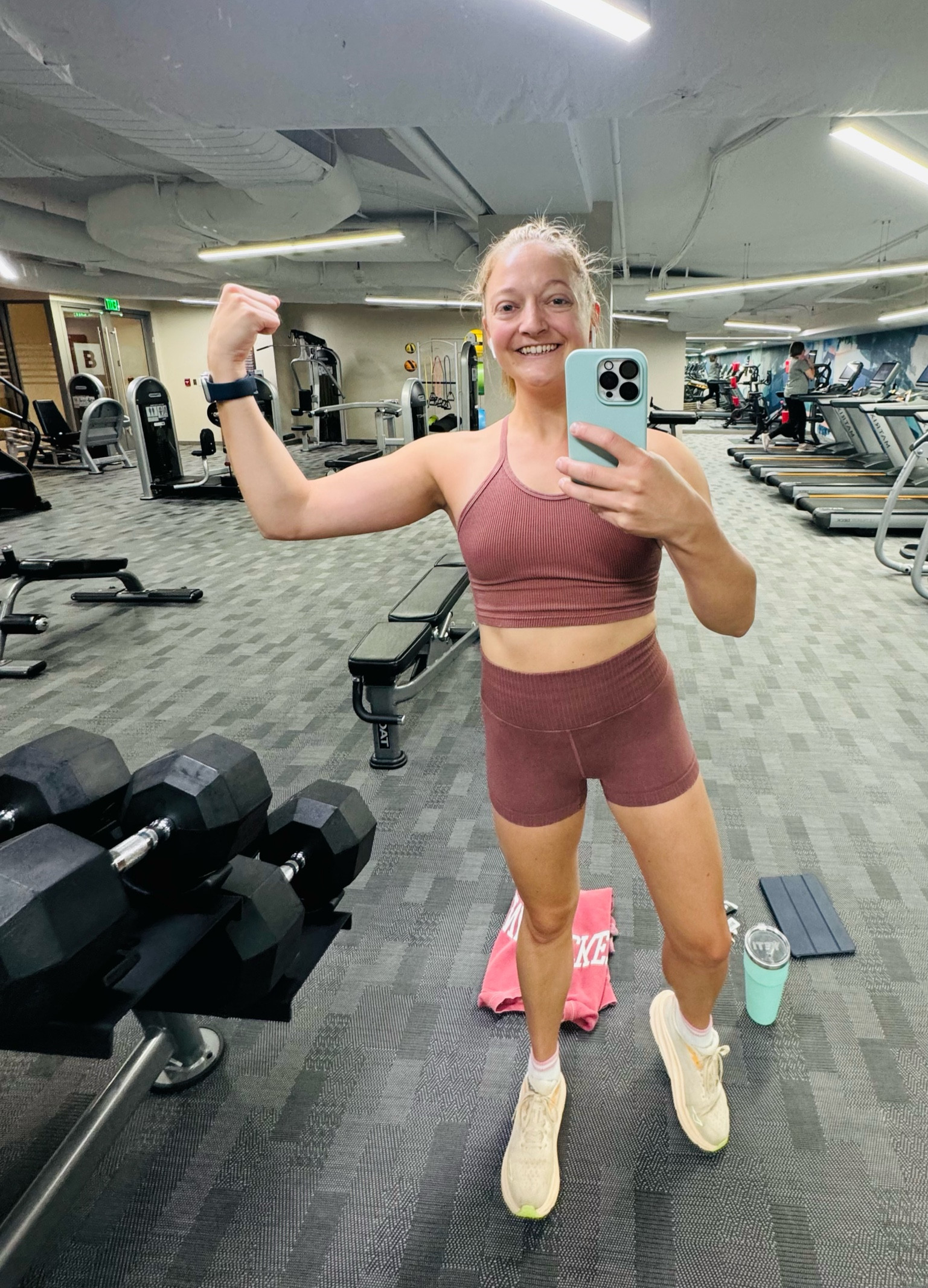 feelin like a powerhouse in my matching set 🔥💪🏼

#LTKFitness #LTKSummerSales #LTKActive