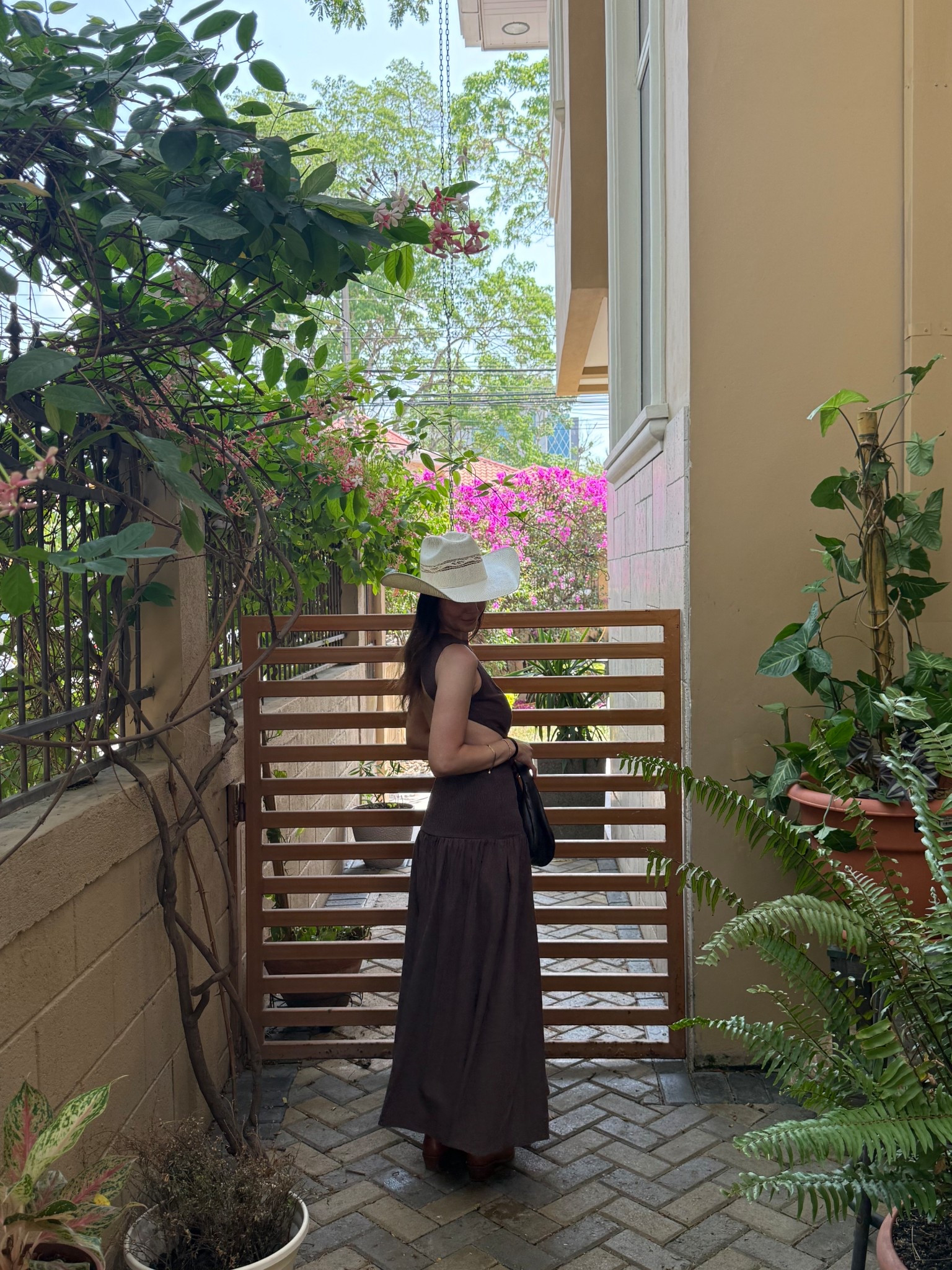 Perfect summer dress and comes in so many different colors #summeroutfit #summerdress 

#LTKPetite #LTKFindsUnder100 #LTKSummerEdit