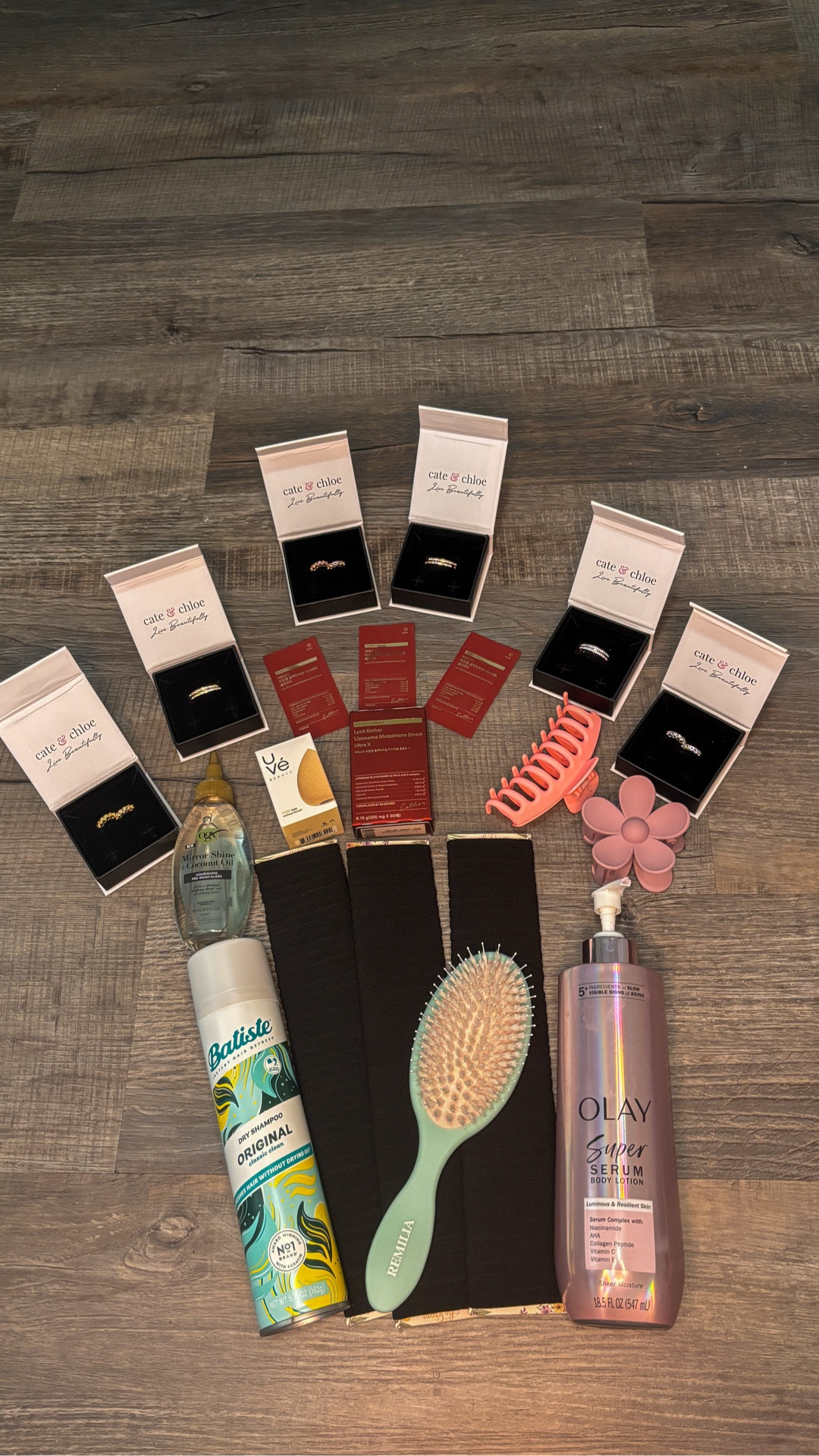 November favorites, perfect gifts for the holiday season too! 

 

#LTKGiftGuide #LTKHoliday #LTKBeauty