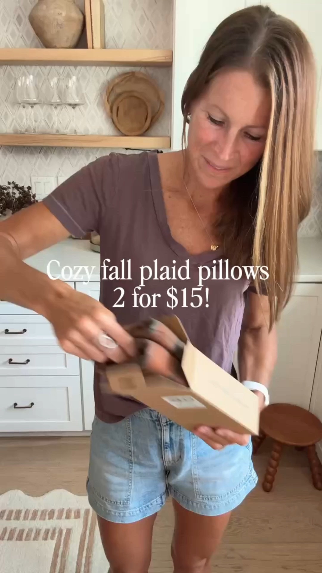 Fall is officially on the pillow! 🍂🤎 These cozy fall pillow covers are the easiest way to give your home a seasonal refresh without breaking the bank. 🍁✨

#FallDecor #FallHomeDecor #FallPillowCovers #CozyHome #AmazonHomeFinds #HomeDecor #AutumnDecor #NeutralHome #DecoratingOnABudget #CozyFall

#LTKHome