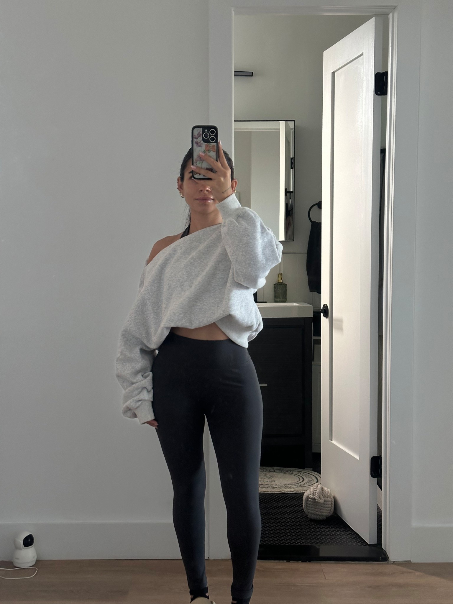 loving this new off the shoulder sweatshirt I got from Abercrombie <3

#LTKStyleTip #LTKBeauty #LTKSeasonal