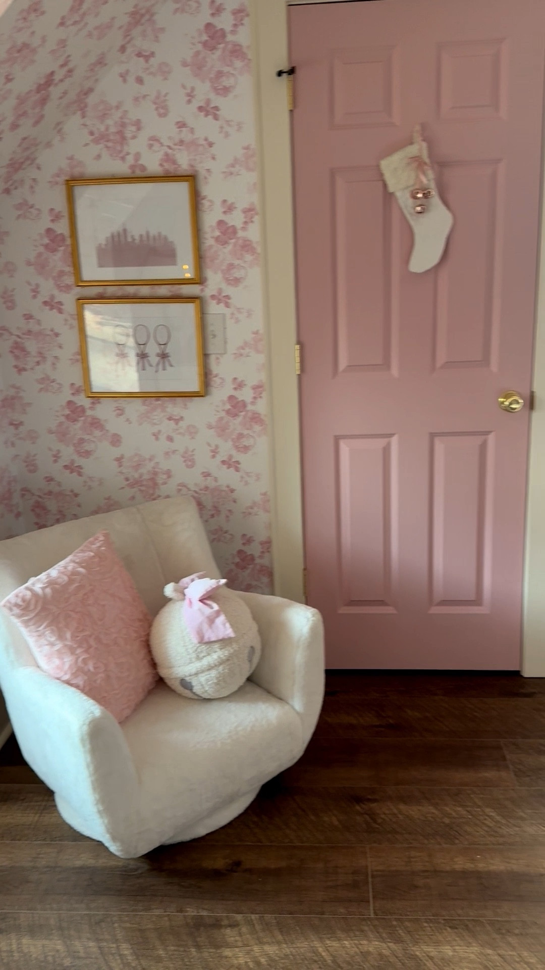 Pink LoveShackfancy room decorated for Christmas...

#LTKSeasonal #LTKHome #LTKHoliday