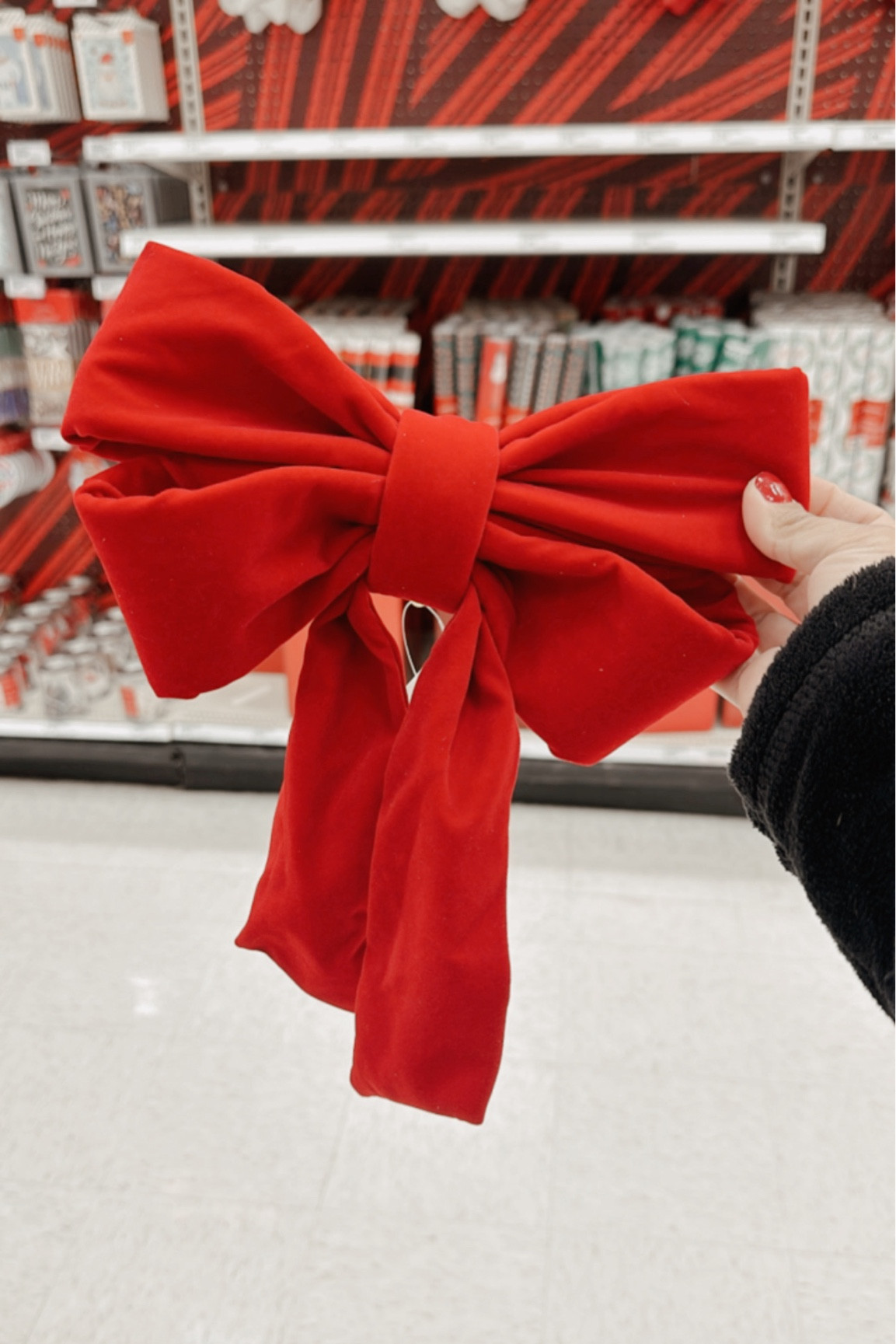 Christmas Bows 🎀

#LTKSeasonal #LTKHome #LTKHoliday