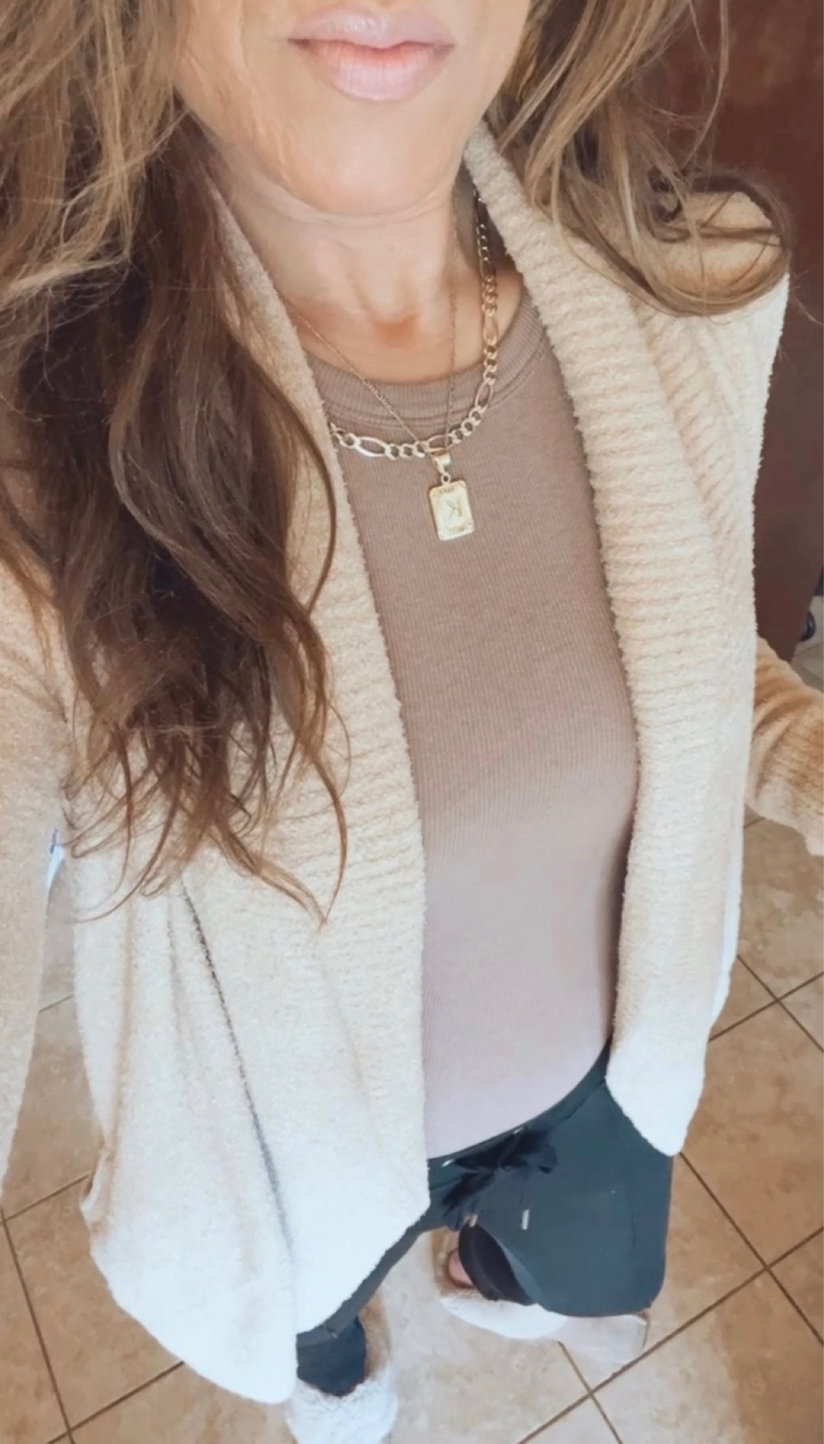 My barefoot dreams cardigan is 50% off! This cardigan is the softest and coziest cardigan I own. It literally feels like I’m wrapped up in a blanket! #barefootdreams #ootd #falloutfit #cardigan #fallinspo #weekendoutfit #loungewear #nordstrom #outfitinso #casualoutfit #nordstromsale #initialnecklace #jewelrytrend #target #targetstyle #nordstromstyle #ribbedtanktop 

Cardigan: XS/SM
Tank Top: Small

Follow me @karmagaravaglia for more fashion finds, beauty faves, lifestyle, home decor, sales and more! So glad you’re here!! XO!!

#LTKstyletip #LTKsalealert #LTKSeasonal